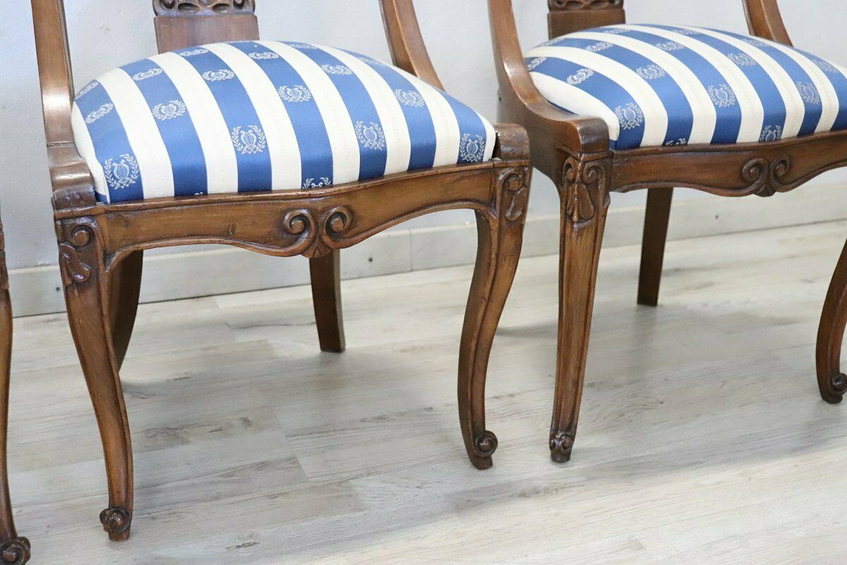 Dining Chairs In Carved Walnut, Early 19th Century, Set Of 4 photo for sale