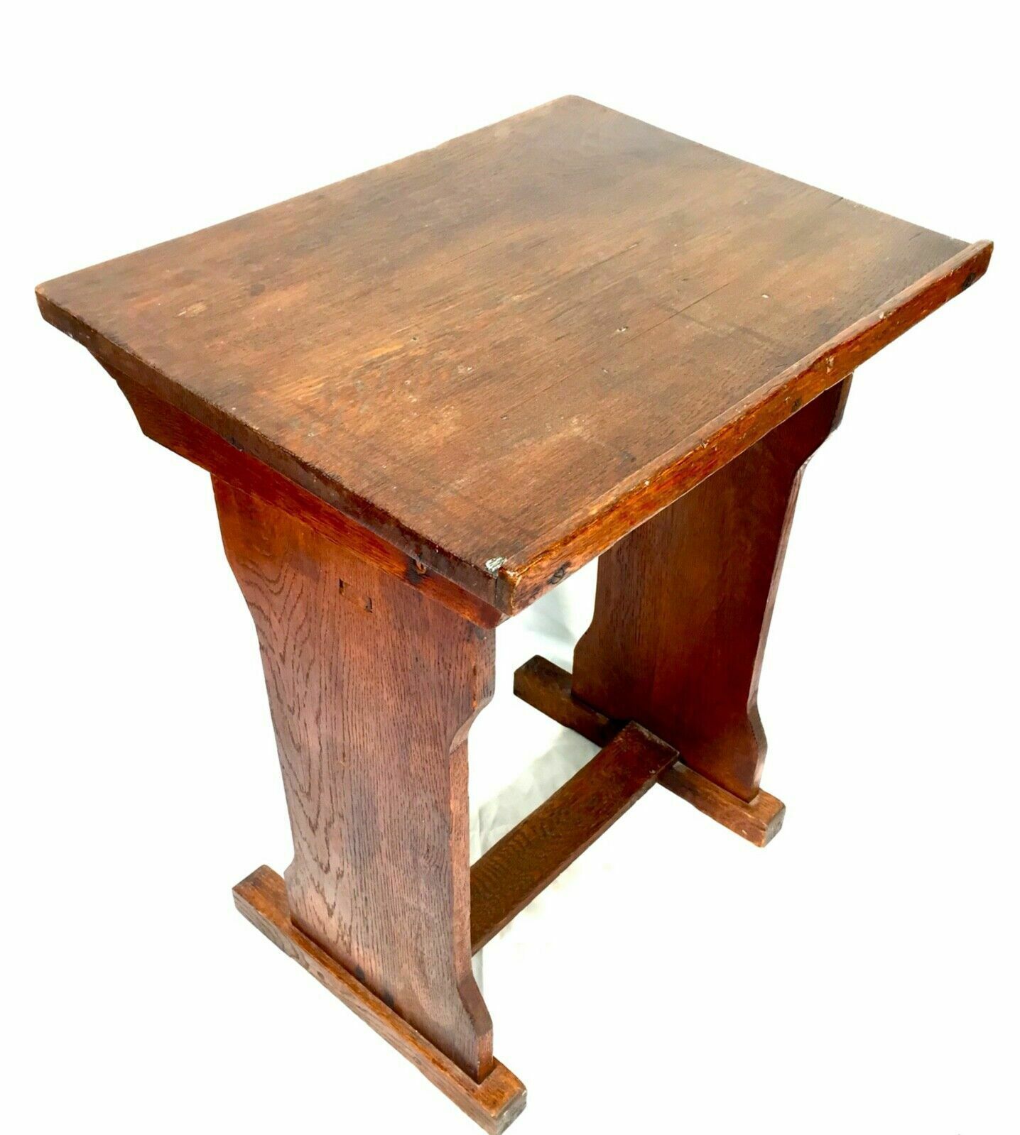 Antique Solid Oak Wooden Adjustable Lectern / Book Stand / Restaurant C.1920 photo for sale