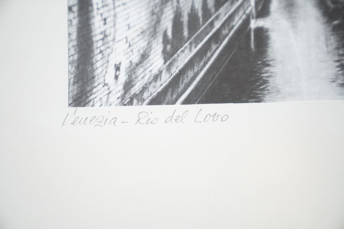Pair Of Antique Venice Silkscreens With Gilded Frame, Rio Del Lovo, Signed D'amico,  1970 1980 photo 175.0