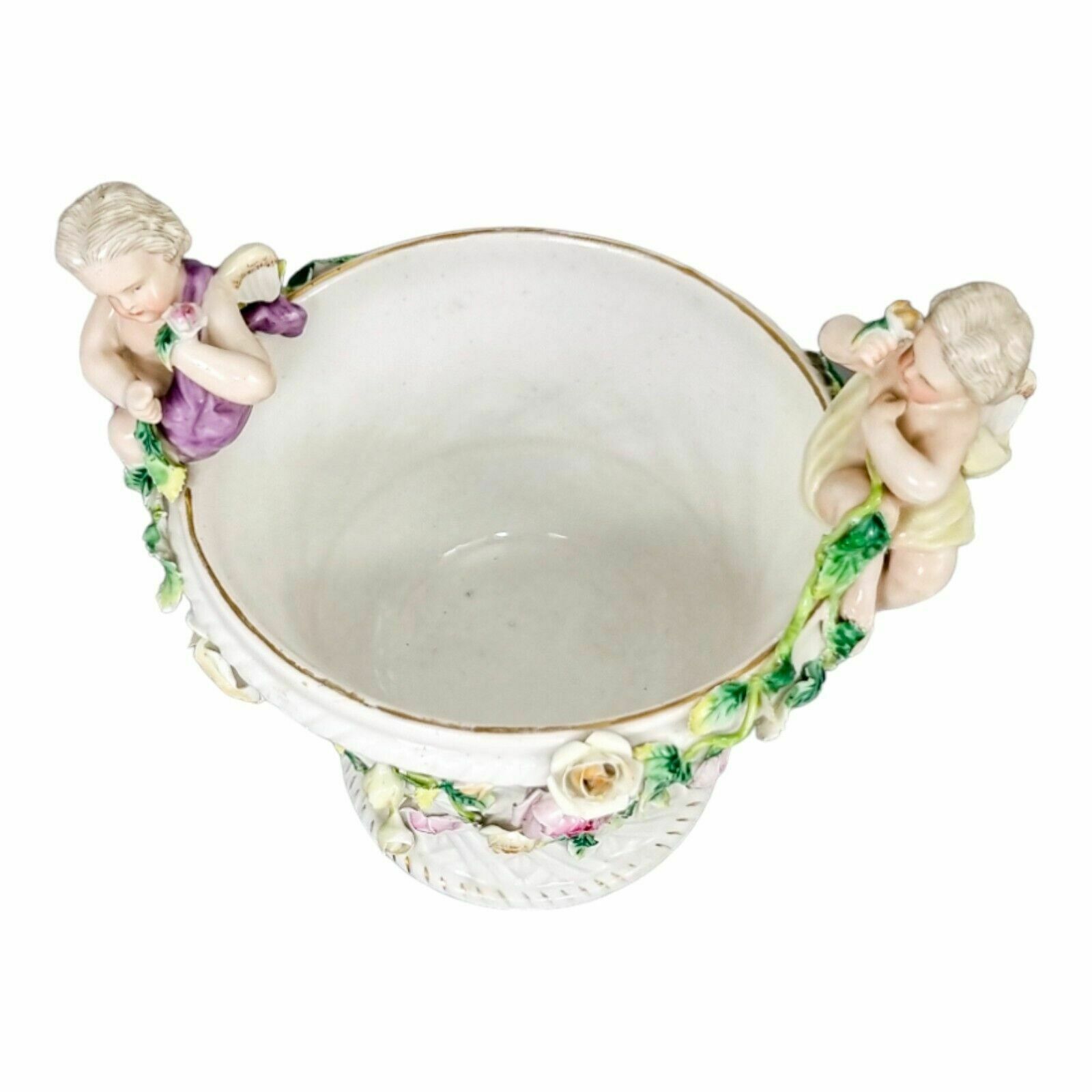 photo furniture 19th Century German Porcelain Basket Weave Vase With Rose Garlands And Cherubs