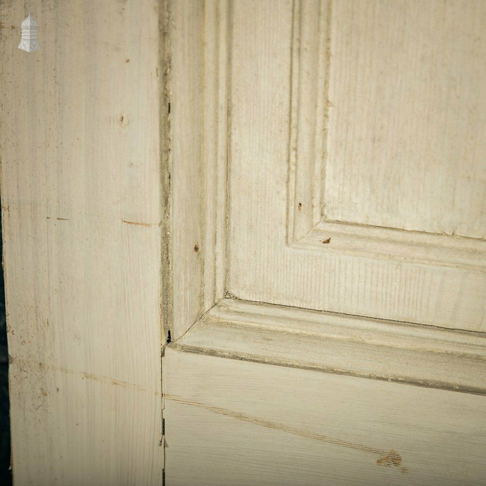 photo vinterior Pine Paneled Door, 6 Moulded Panel White Painted 20th C