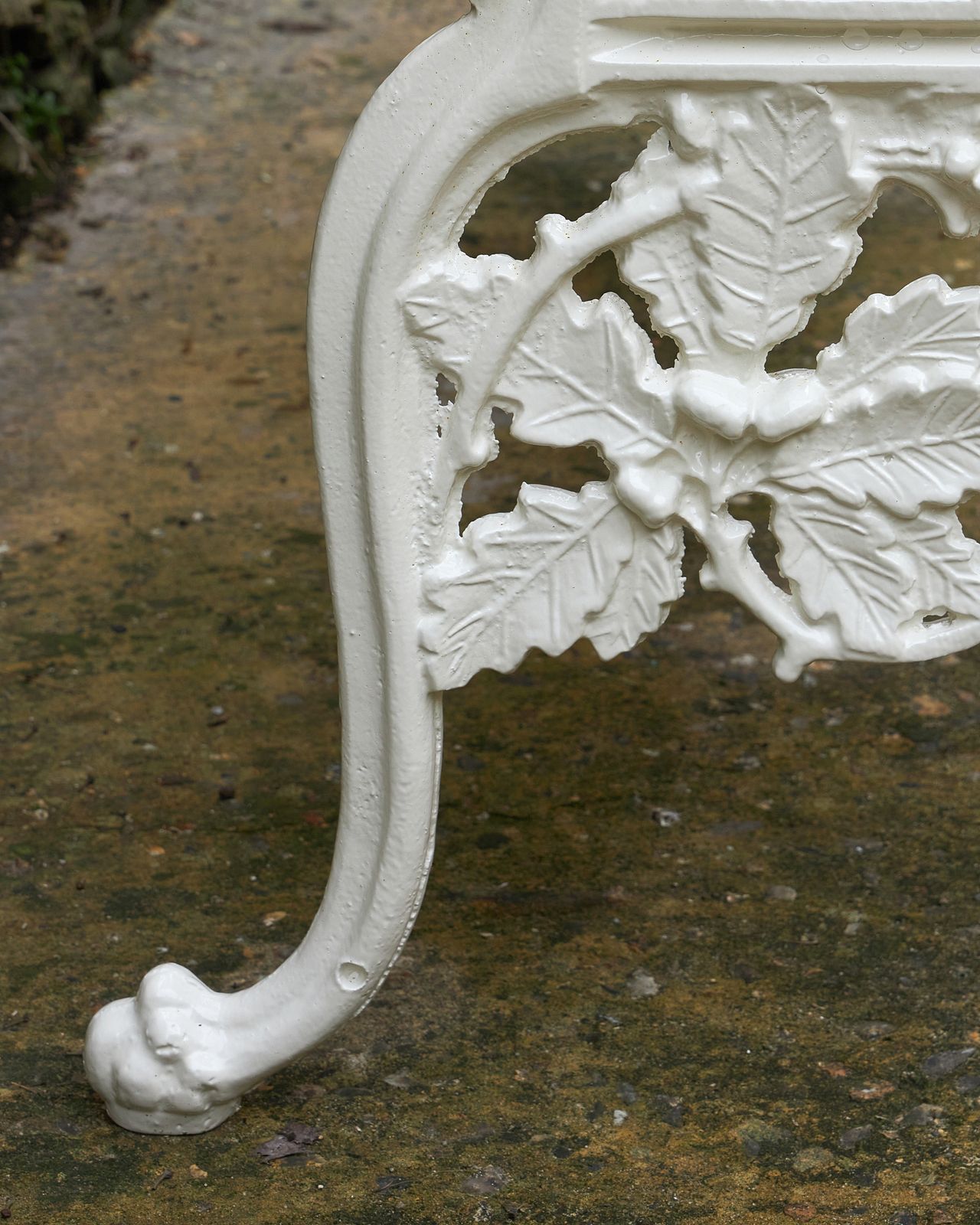 A French Style Cast Iron Bench photo 2000.0