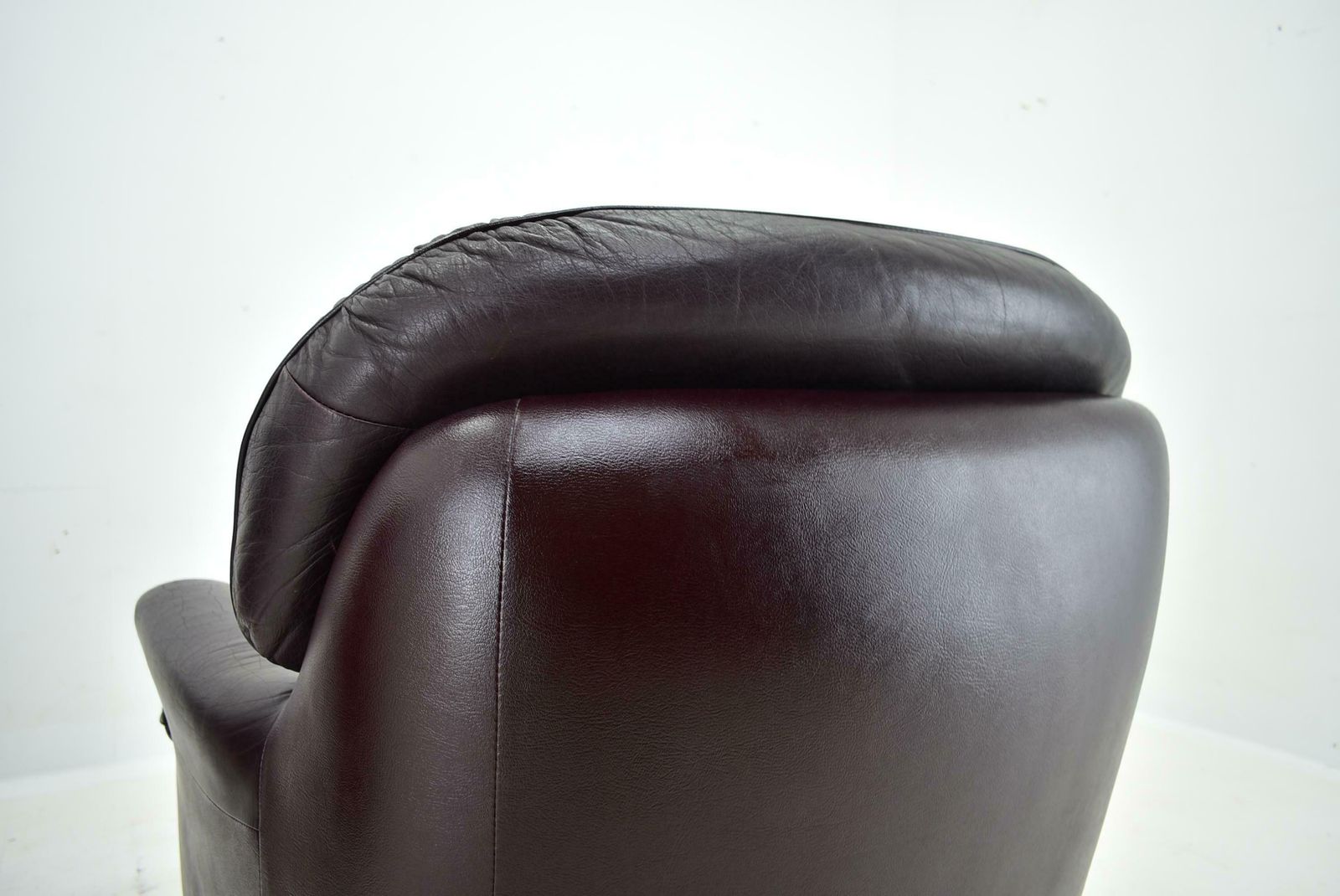 Furniture Design , Scandinavian , Leather Armchairs By Peem, 1970s, Finland photo