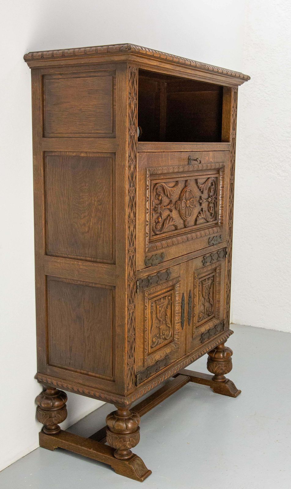 20th Mid Century Spanish Buffet Secretaire, Escritoire Cabinet Oak photo for sale