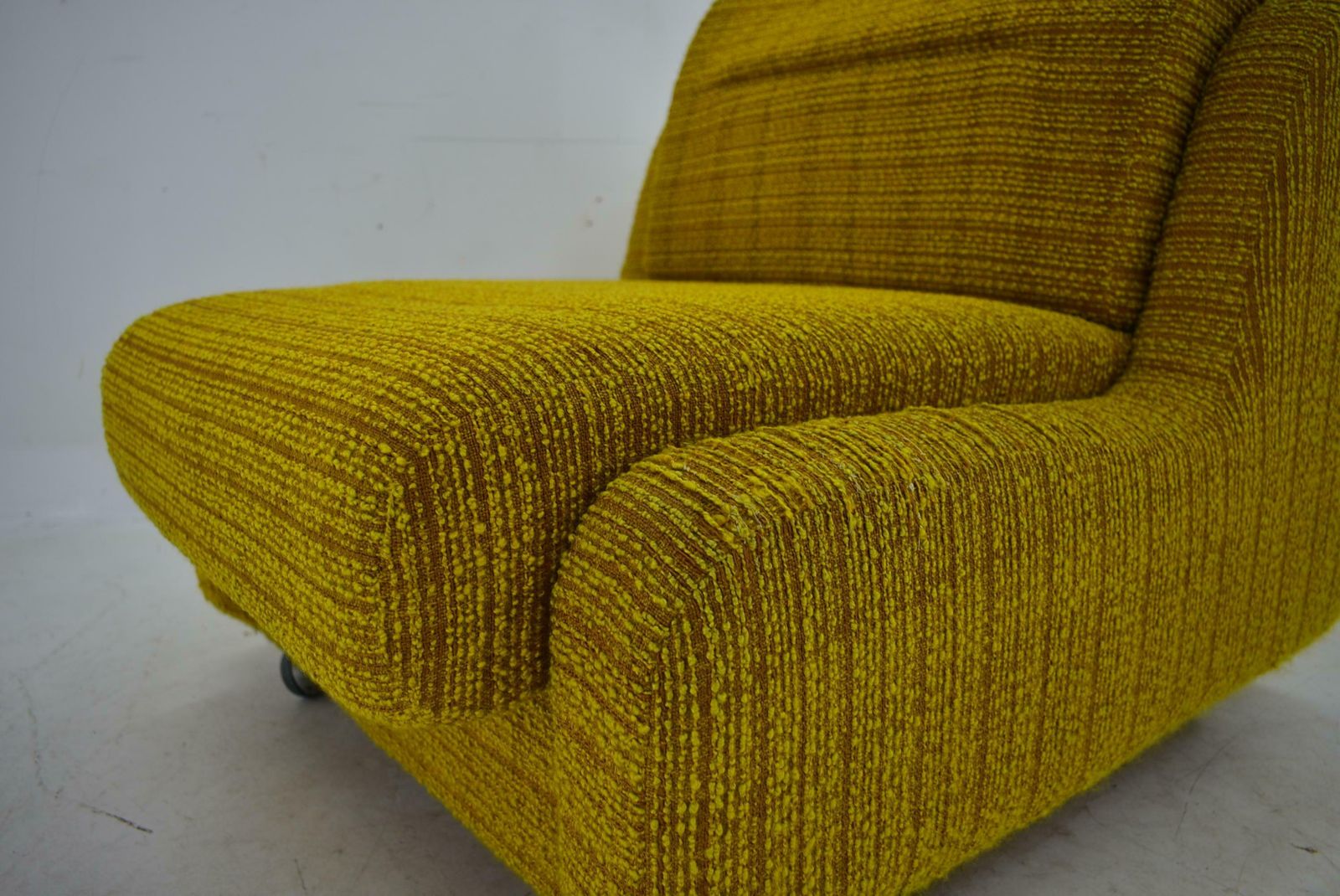Fauteuil Apolo 92 van architect Milan Čeček voor Interiér Praha, Tsjecho-Slowakije, jaren 1970 photo for sale
