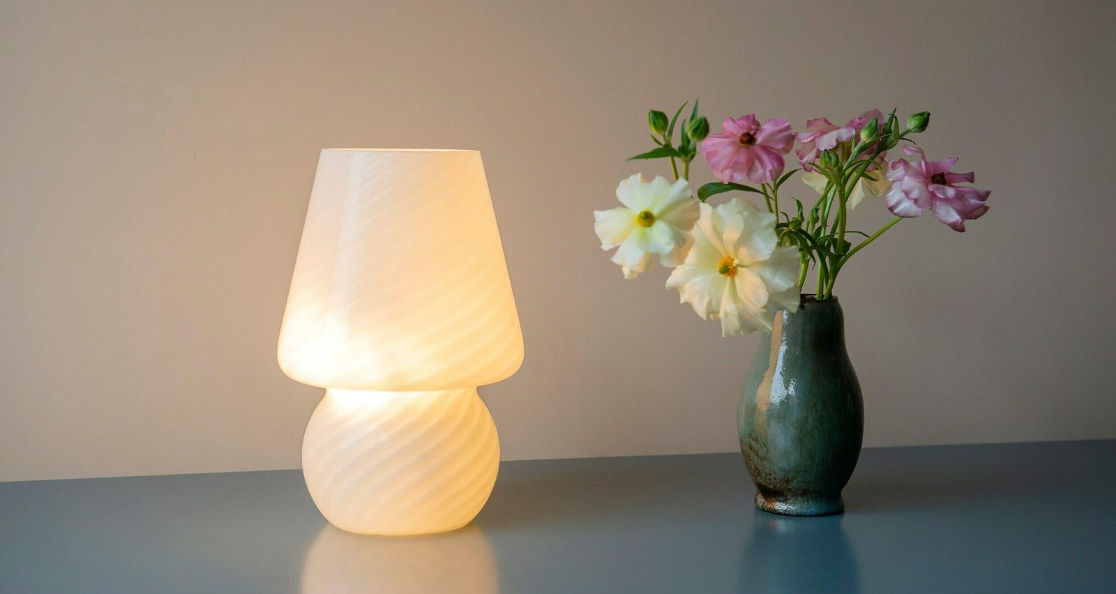 Vintage Vetri Murano Mushroom Lamp, Italian Swirl Glass Table Lamp, Art Glass Desk Lamp, Mid Century Modern, Made In Italy photo for sale