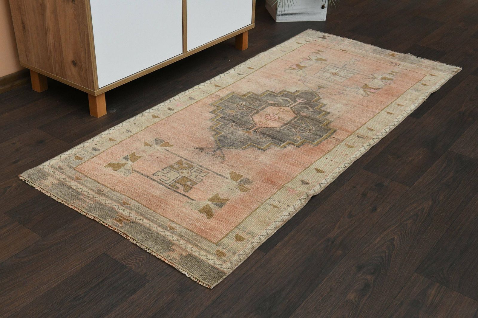 2.5x5.7 Ft Vintage Turkish Rug, Handmade Oushak Wool Rug, Faded Pink Beige Black Rug, Kitchen Rug, Hallway Rug, Home Decor, 2x6 Runner Rug photo furniture