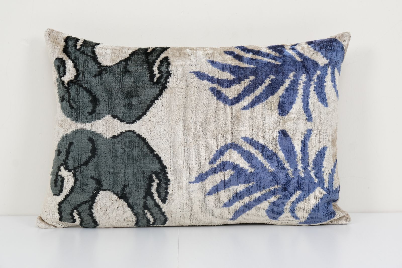 Ikat Elephant Pillow, Silk Lumbar Cushion Cover, Animal Velvet Pillows, Interior Design 40x60 Cm
