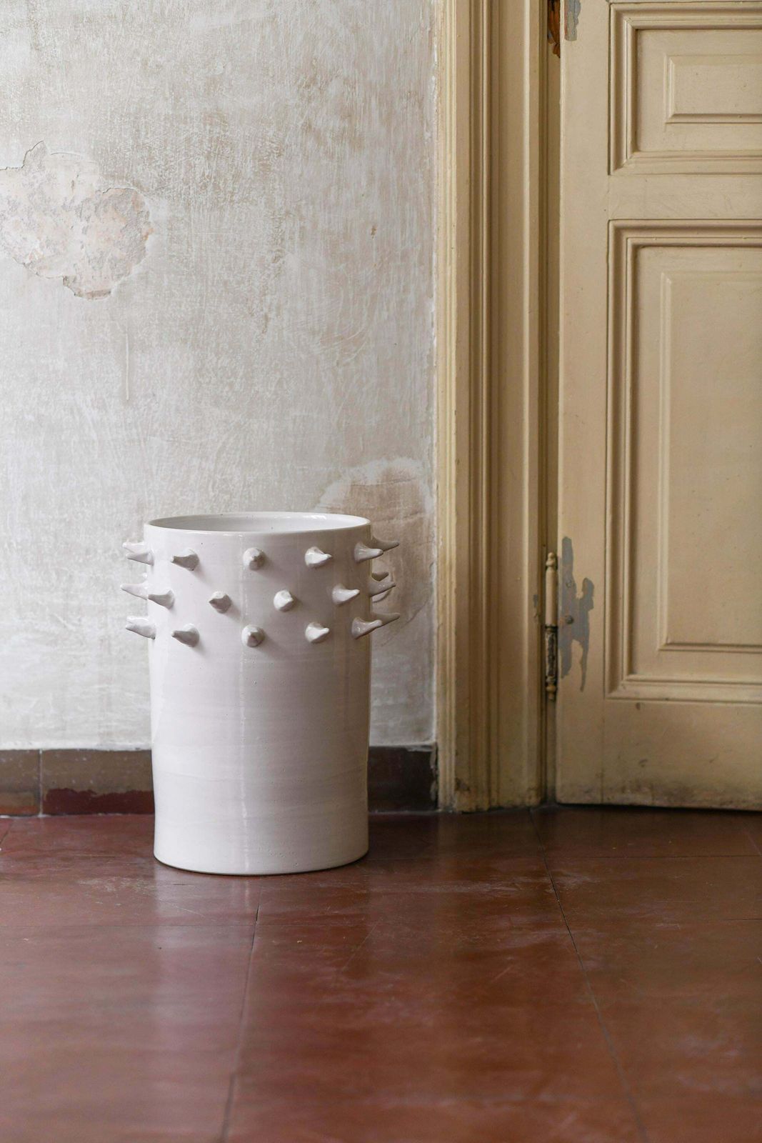 Rare “Spina” Vase In Glazed Ceramic By Umberto Mantineo photo furniture