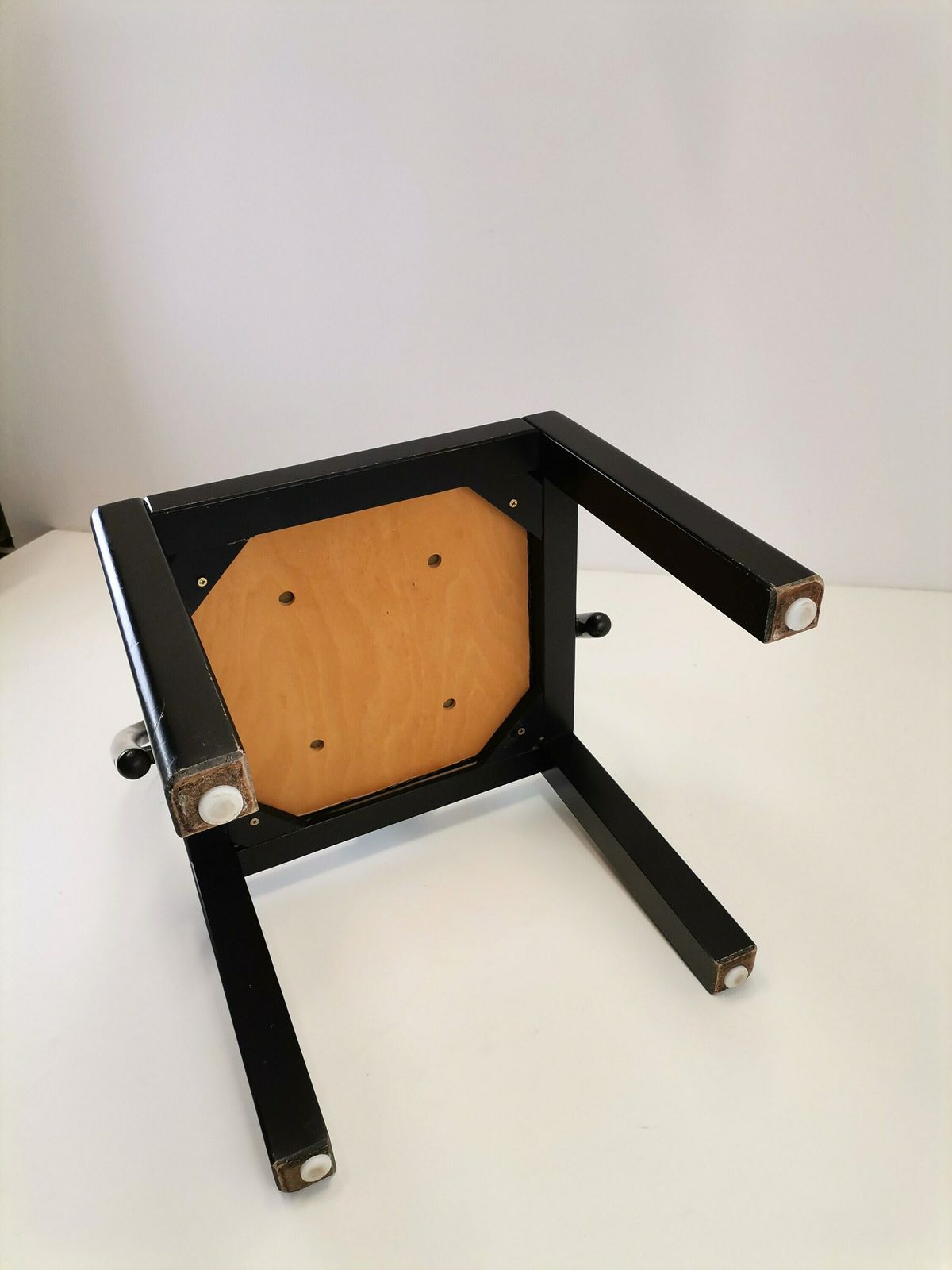 Rare Postmodern Dining Chair / Italian Design / Solid Wood And Leather Seat / Dining Office Chairs / 80s Italy photo vinterior