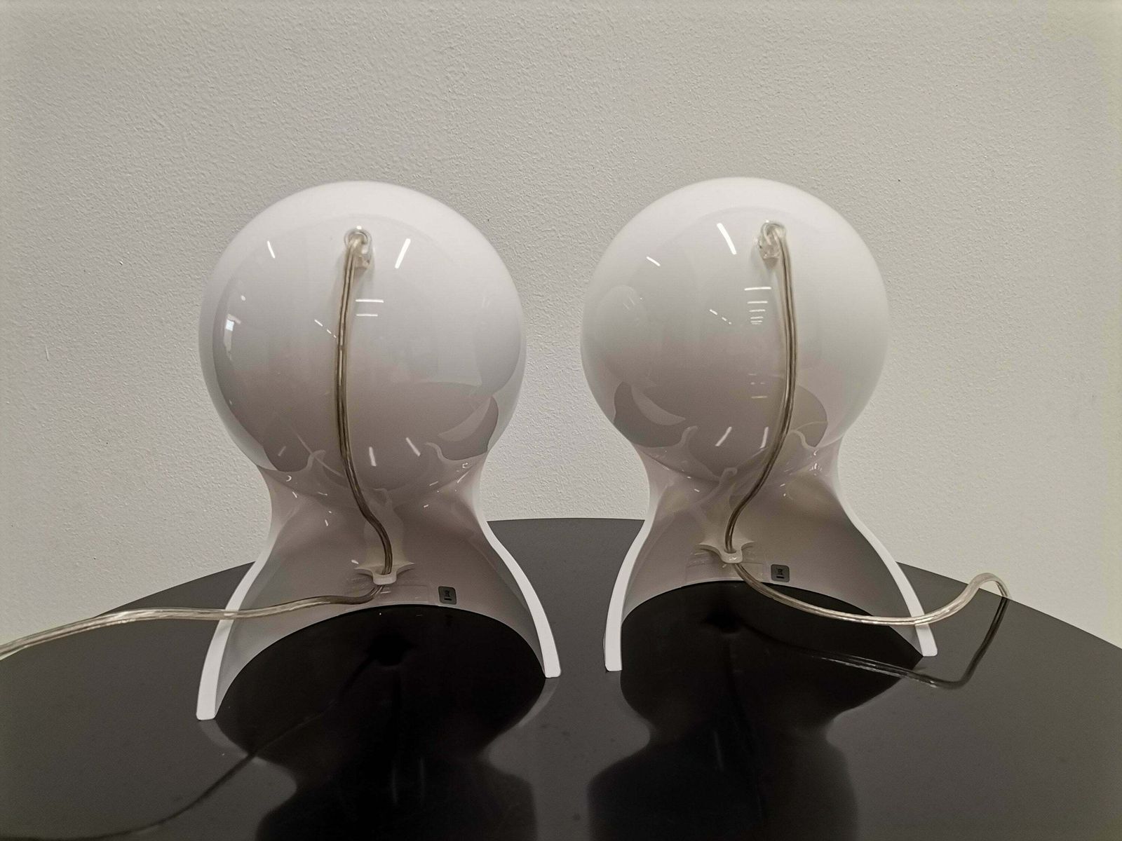 1 Of 2 Dalu Table Lamps By Vico Magistretti For Artemide / Mid Century Modern Light / 70s Italian Design photo 230.49