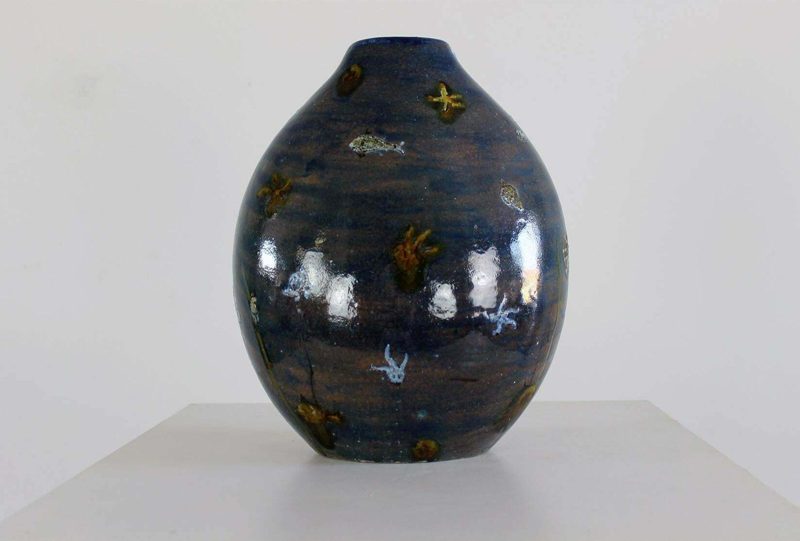 Angelo Ungania Vase In Blue Ceramic With Marine Decorations 1940s Italy photo 1038.0