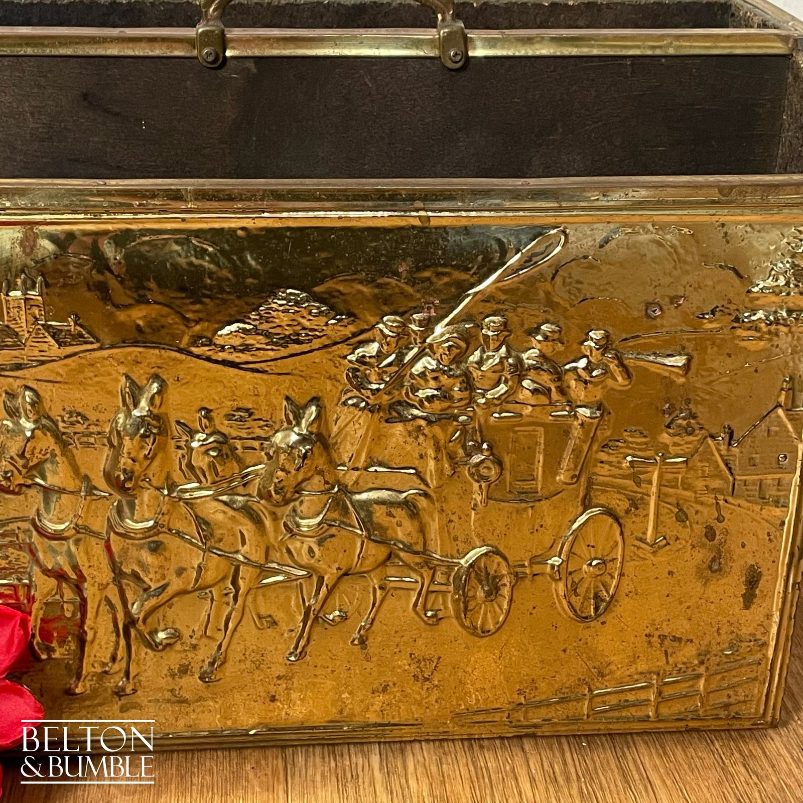 Mid Century Brass On Wood Magazine Holder With Coach & Horses Embossed photo buy