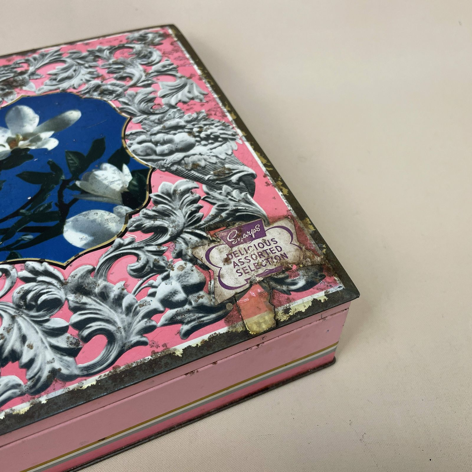 Antique Vintage Metal Tin Edward Sharp & Sons Maidstone Kent Pink Rectangle Blue Lid Rectangle Floral Pattern Retro Display Storage photo furniture