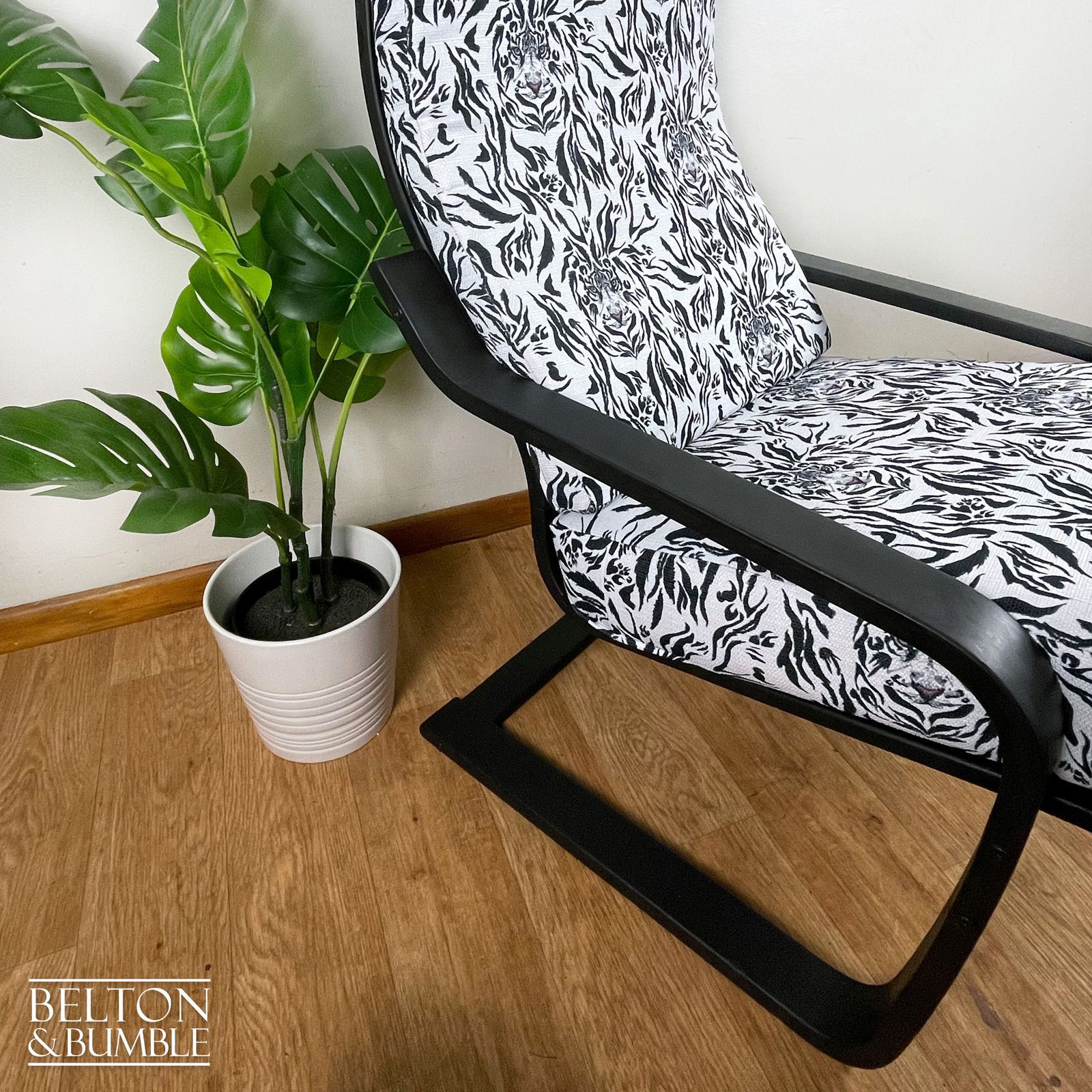 Monochrome Rocker Chair With Tiger Print photo 295.0
