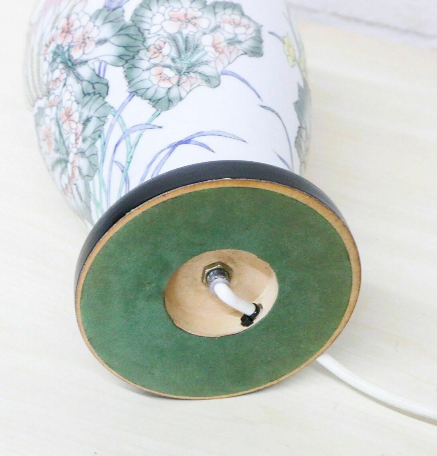 photo furniture Vintage Table Lamp Carlos Remes Asian Floral Oriental Chinese Ceramic Vase