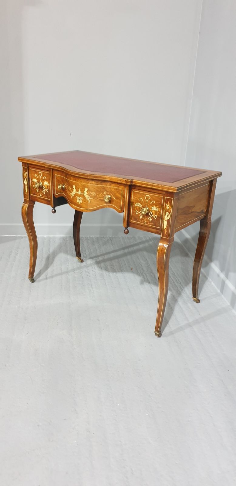 Top Quality Ladies Rosewood Desk photo 1295.0