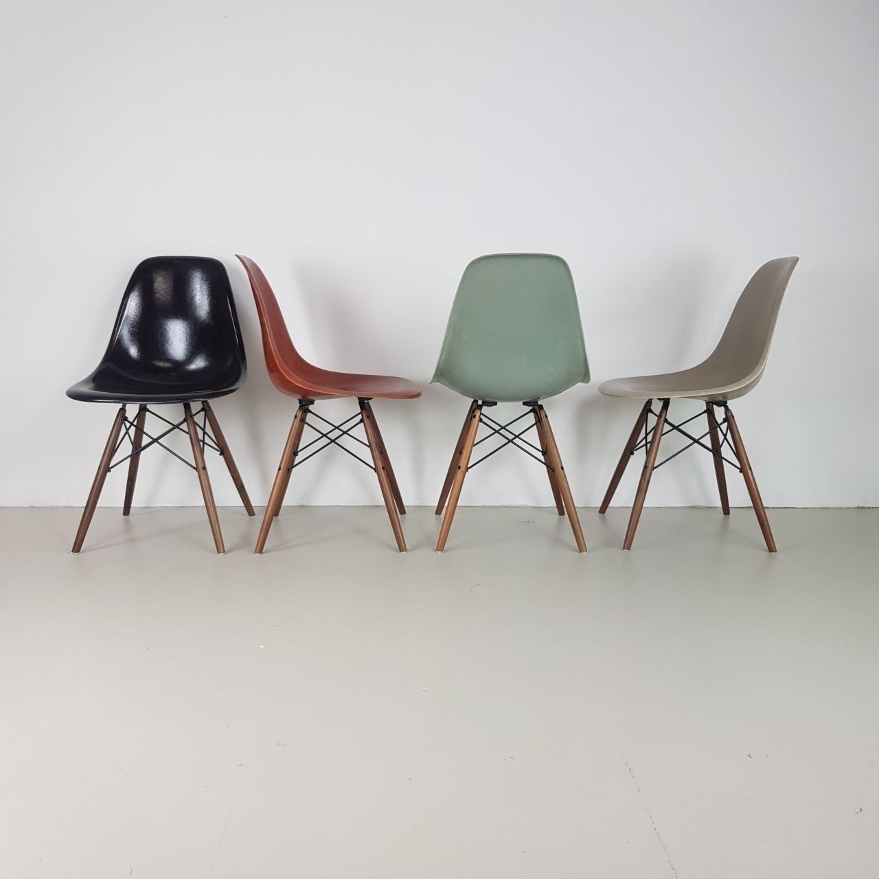 Eames Herman Miller Dsw Side Chairs In Black / Terracotta / Seafoam Green / Light Greige