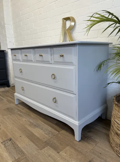 photo buy Stag Minstrel Chest Of 4 Over 2 Drawers Painted Light Grey
