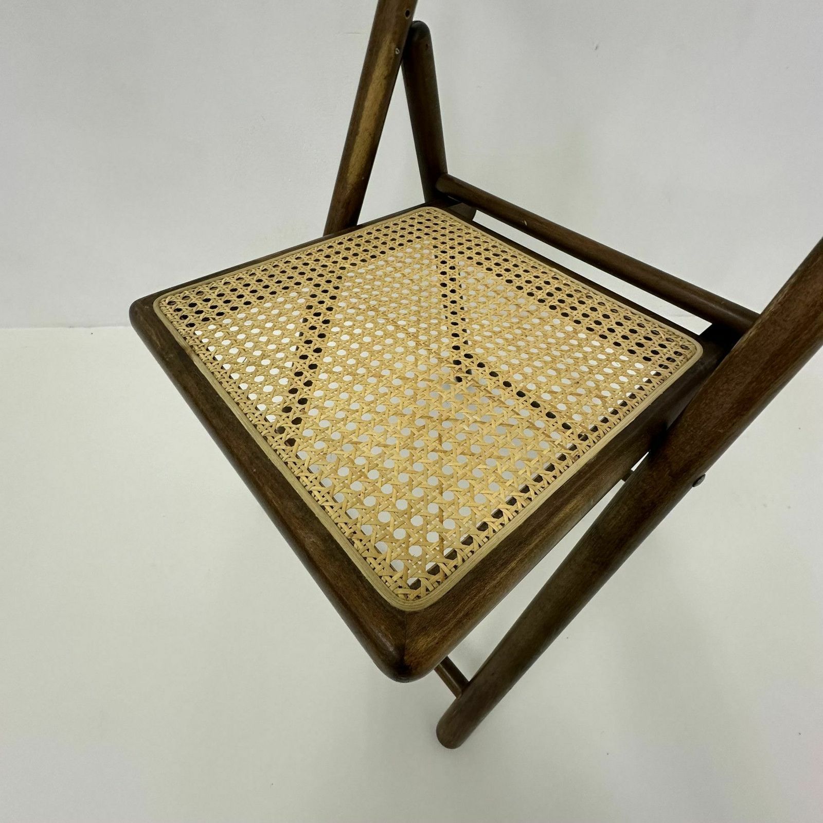 186.0 Vintage Folding Chair In Webbing And Wood By Habitat , 1980’s photo