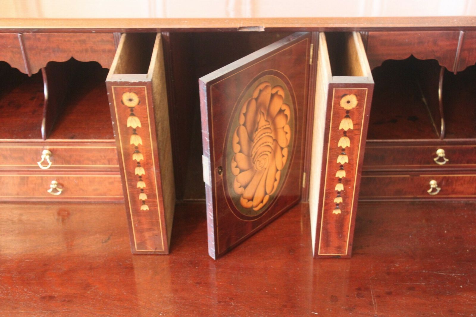 A Large George III Mahogany Bureau With Fitted Interior photo vinterior
