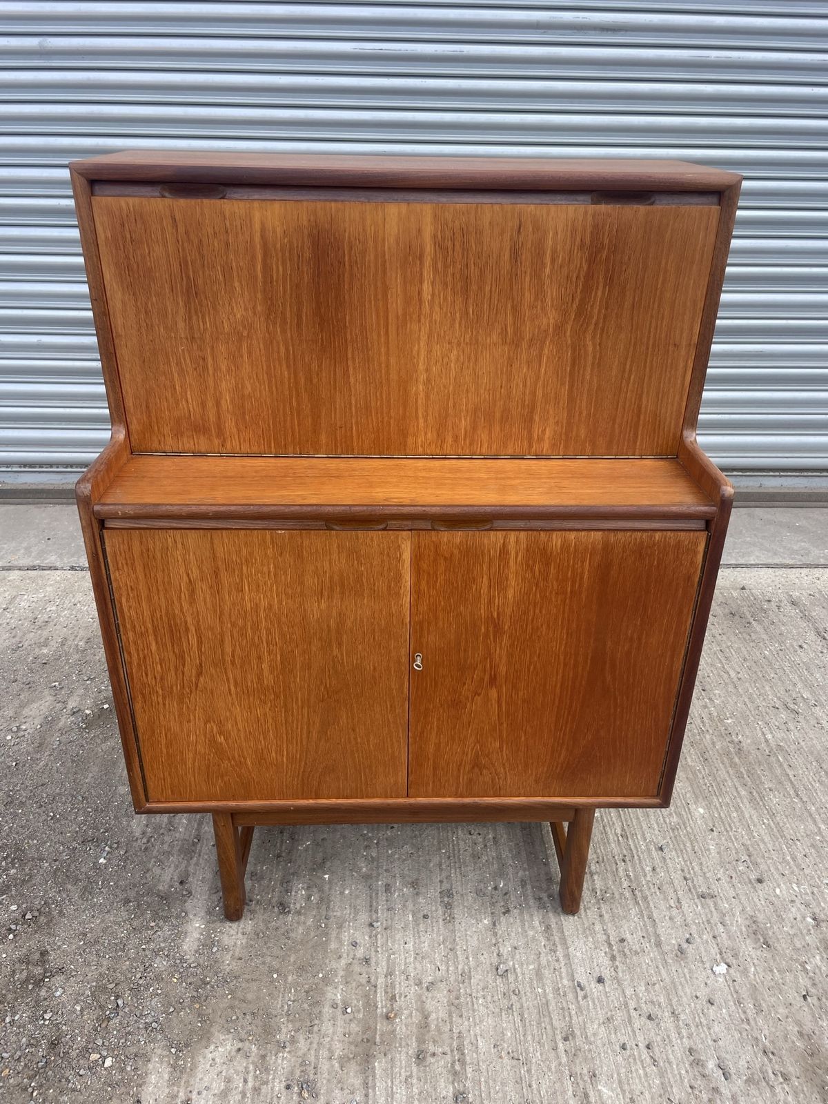 1970s Turnidge Of London Bureau