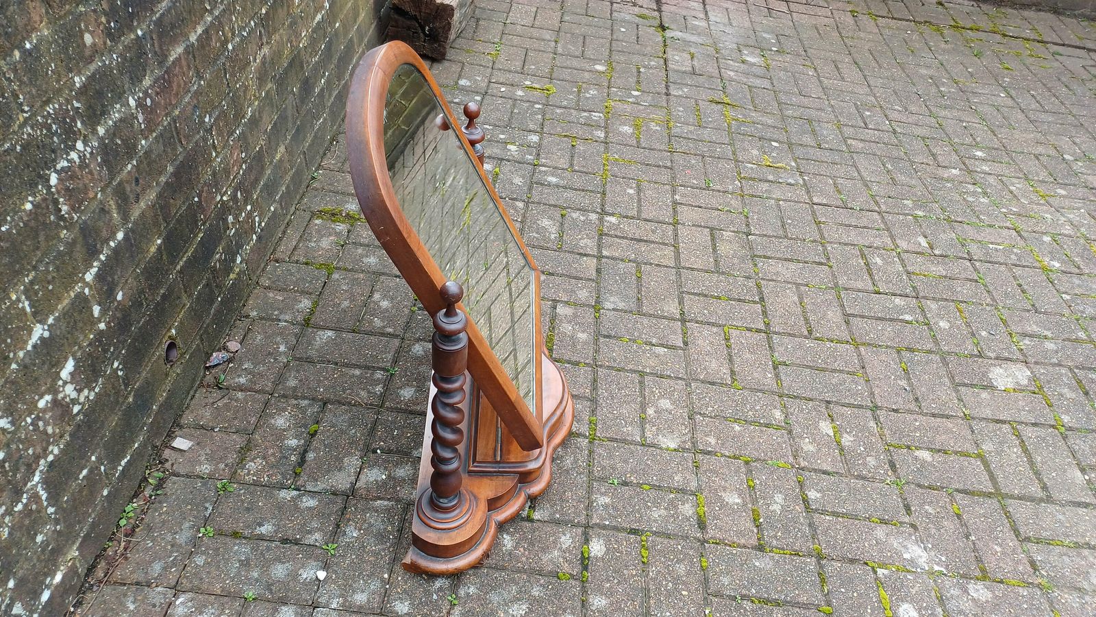 Huge Beautiful Classic Victorian Dressing Table Mirror With Trinket Compartment Barley Twist Supports. Free Hand Delivery. Adjustable Swing. photo Home Decor