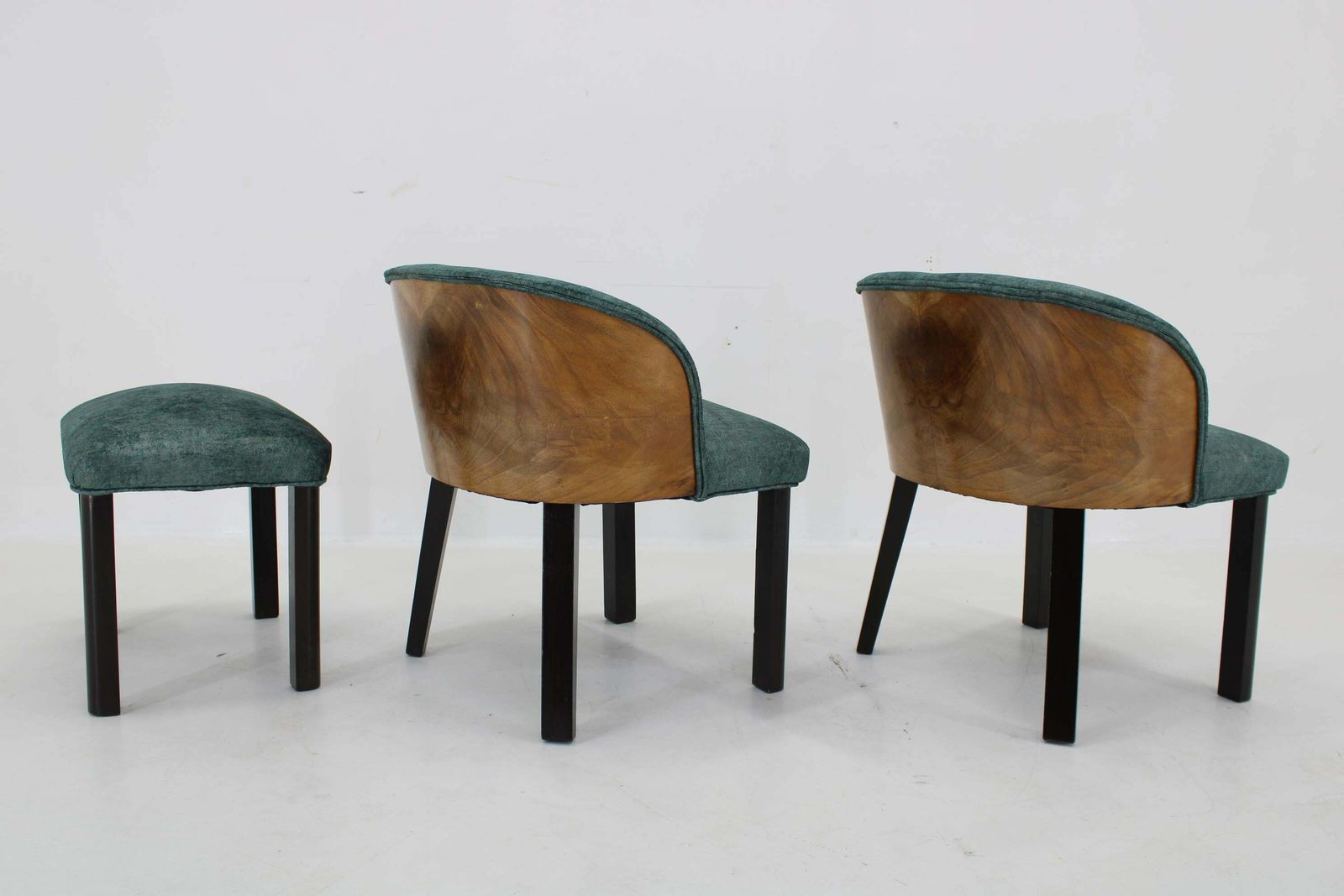 965.0 1940s Pair Of Chairs With Stool, Italy photo