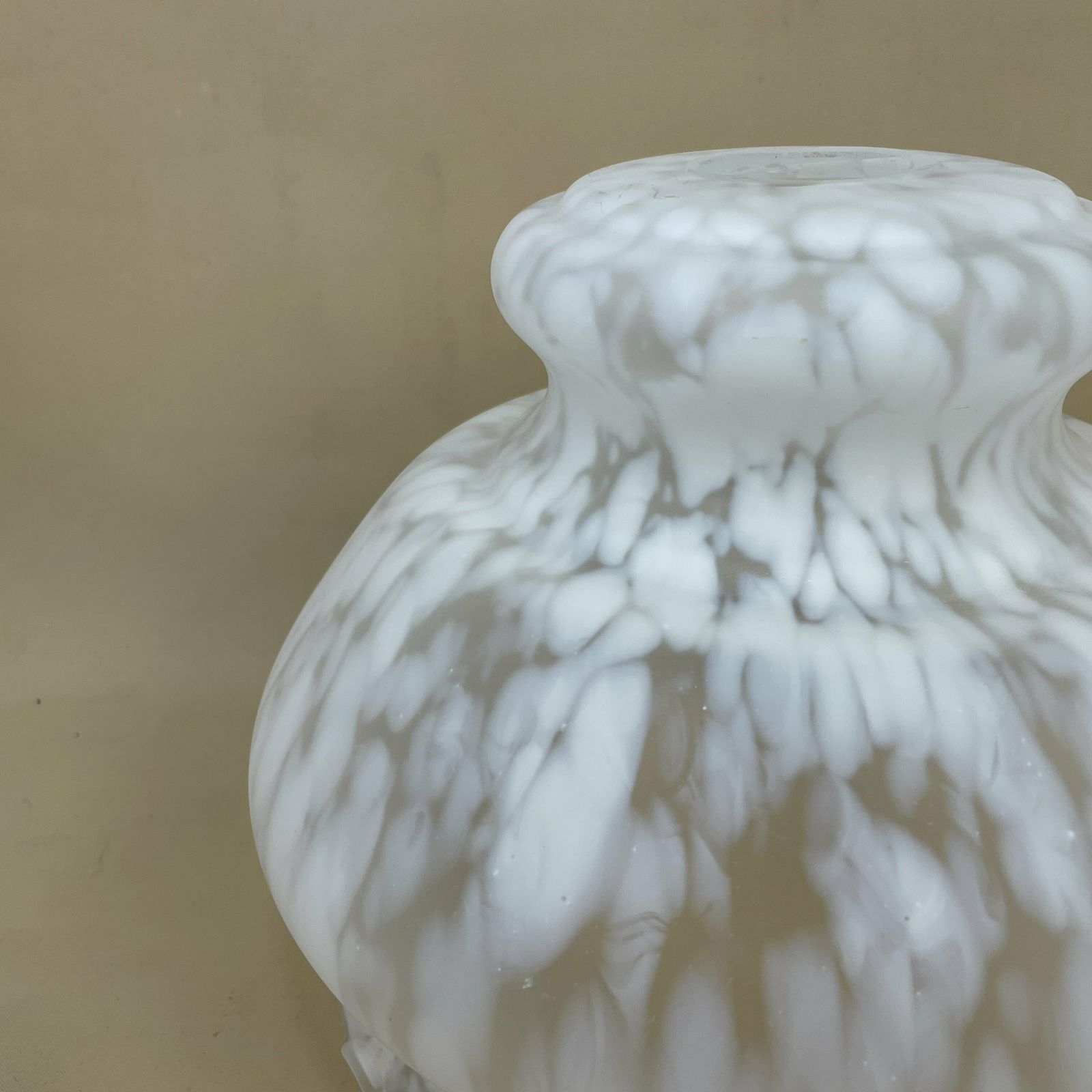 Glass Ceiling Lamp Shade White Speckled Lampshade Stain Glass Tiffany Style Lightshade Light Patterned Frosted Milky Pendant Art Deco photo vintage