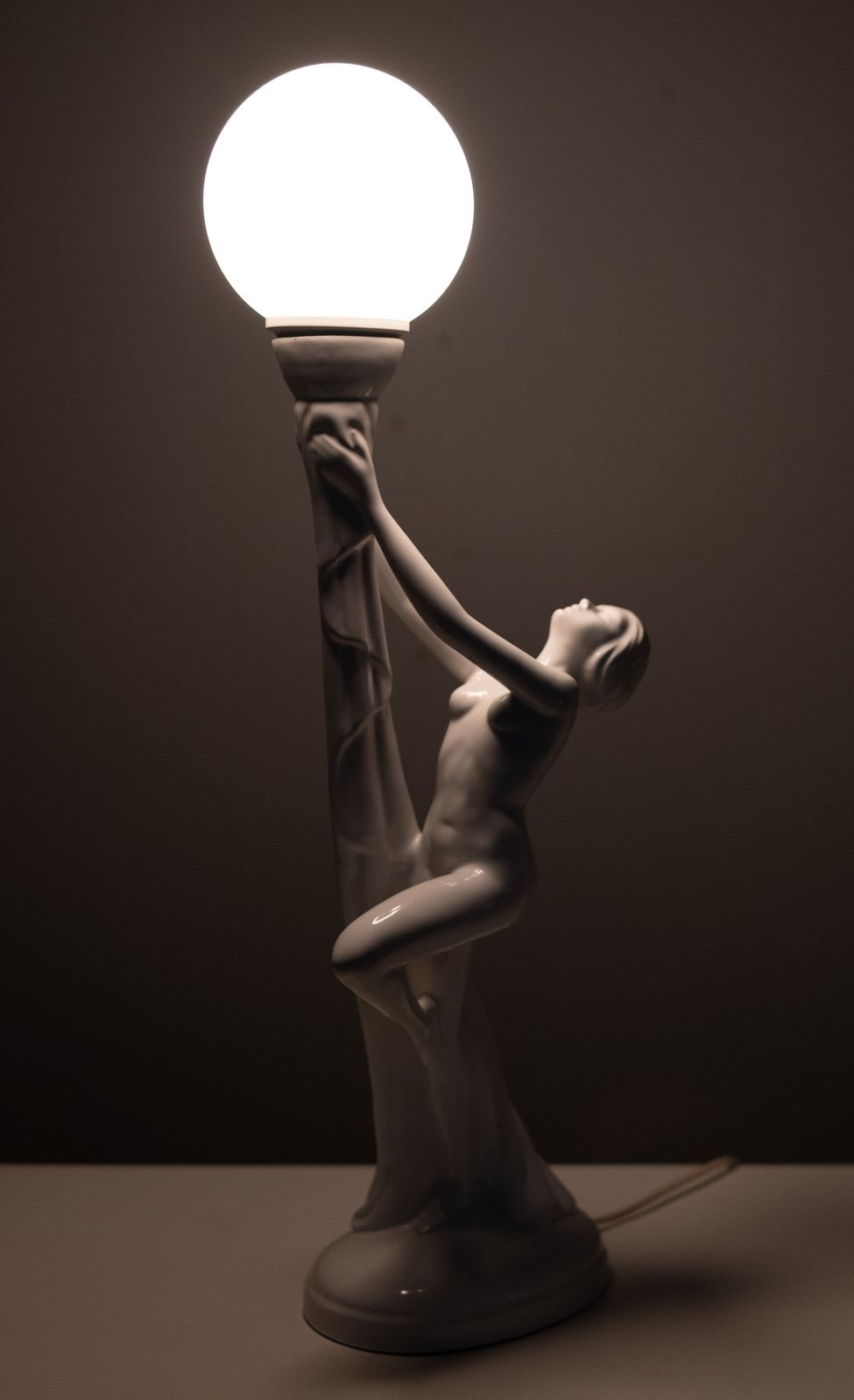 Art Deco White Ceramic Naked Woman Lamp Globe Italy 1970s photo Lighting