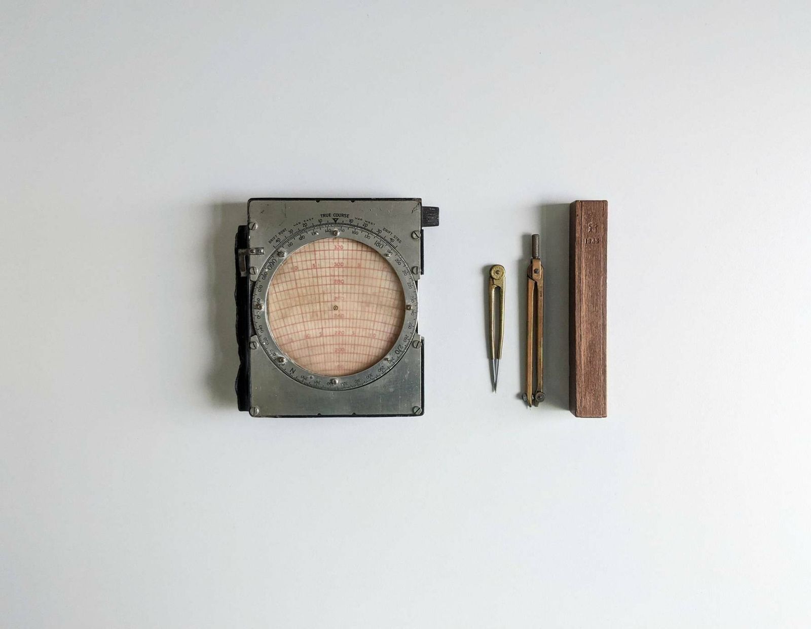 Set Of Air Ministry Navigation Comput And Navigator's Compass & Dividers In The Original Box, Ww2 photo furniture