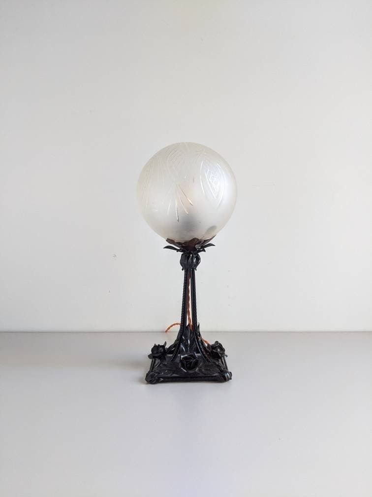 Beautiful Italian Handmade Metal Flower Base & Etched Glass Globe Shade Table Lamp photo 250.0