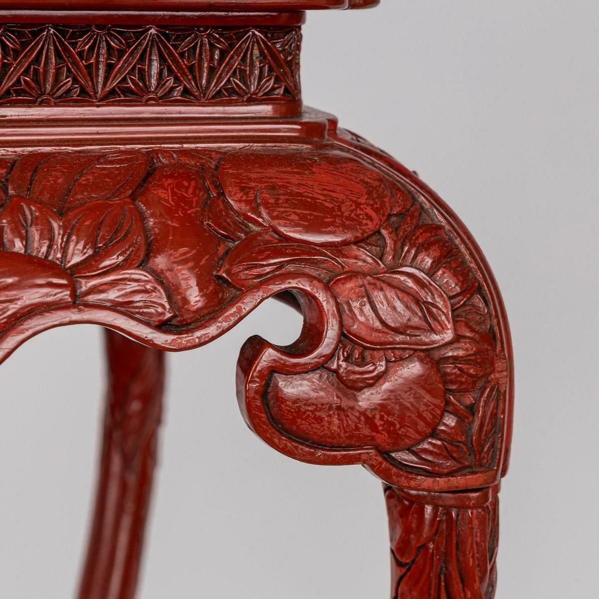 photo vintage Antique 19th Century Chinese Red Cinnabar Lacquer Floral Pedestal C.1880