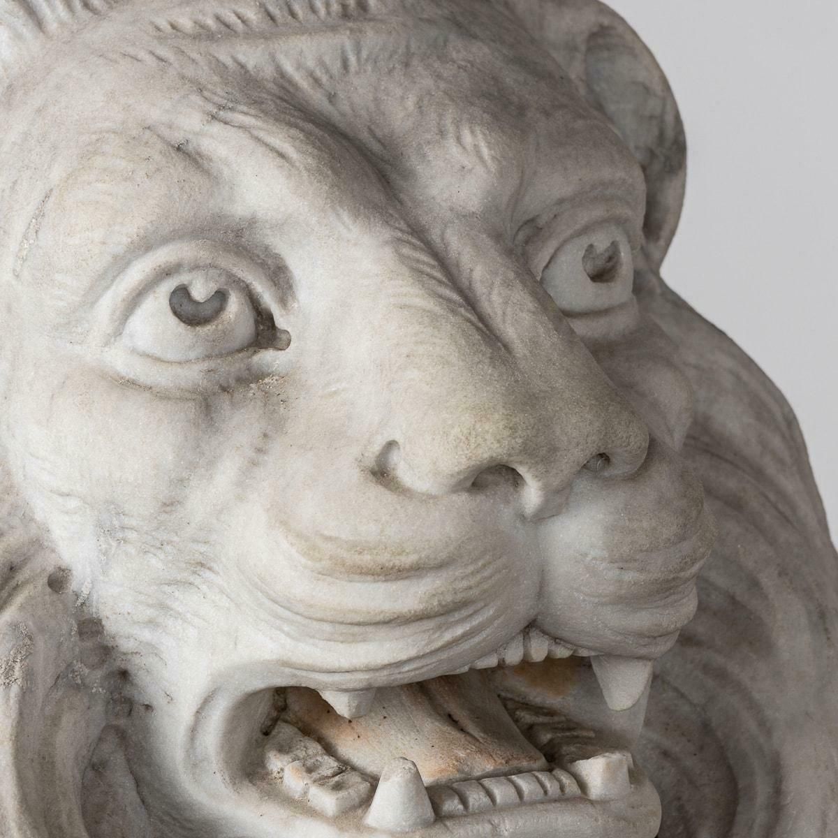 Art Antique 19th Century Italian Pair Of Marble Lions With Heraldic Shield C.1880 photo