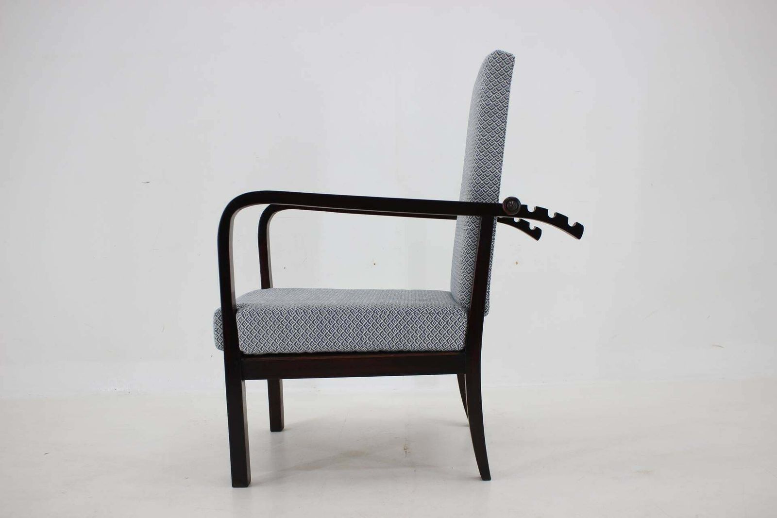 1940s Restored Beech Adjustable Armchair, Czechoslovakia photo vinterior