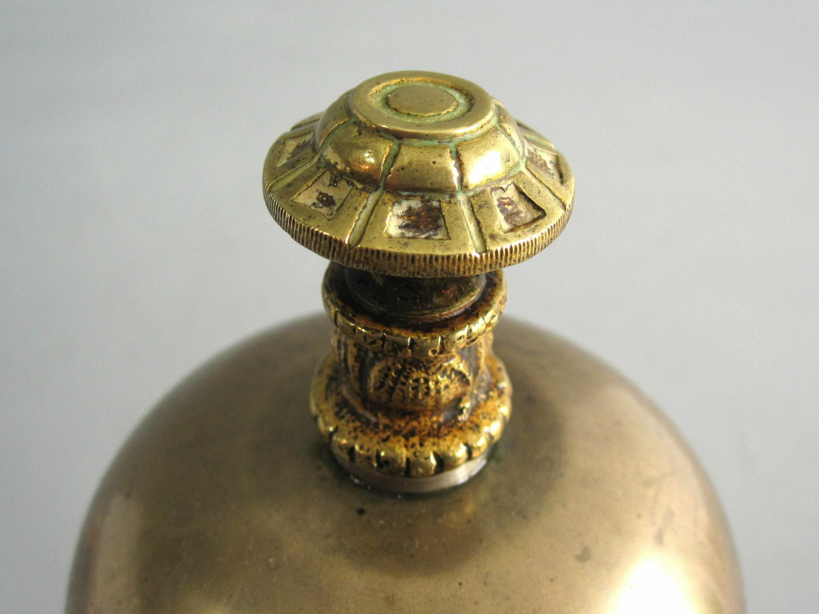 Bronze And Brass Twist Top Service Desk Bell photo 95.0