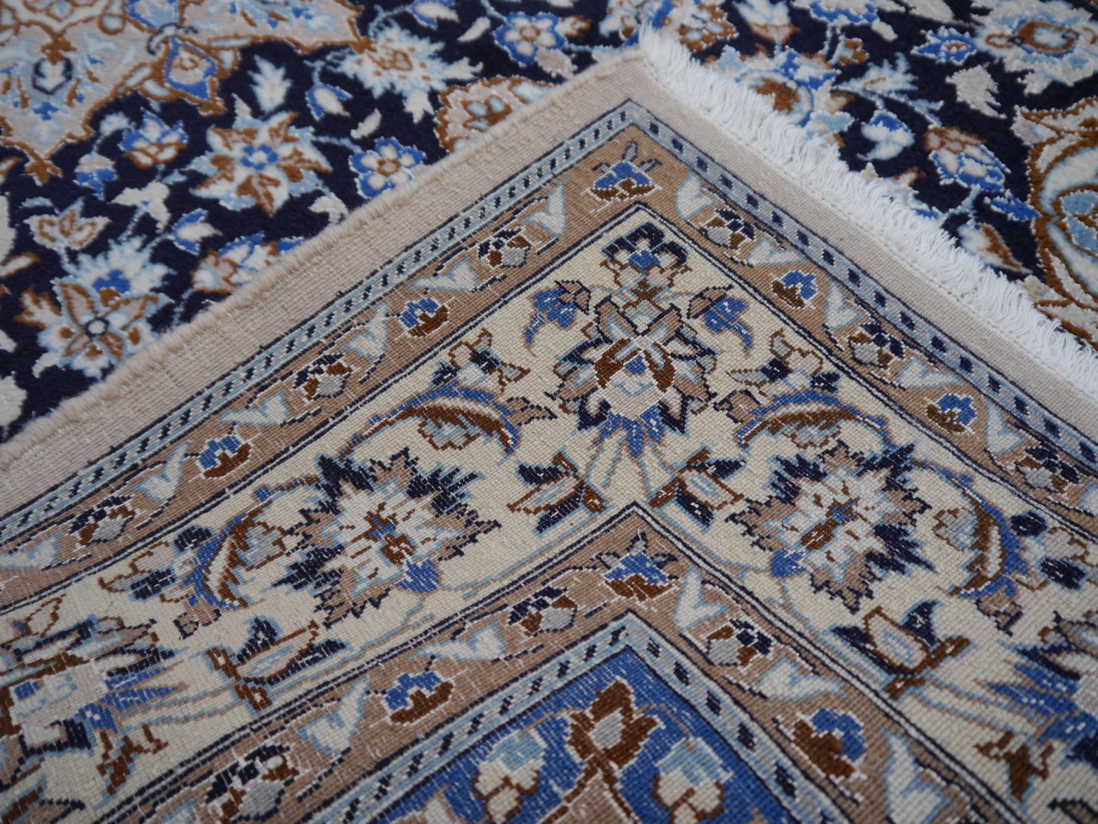 Nain 9 La Vintage Rug 6.7 X 4.2 Ft / 204 X 128 Cm photo for sale
