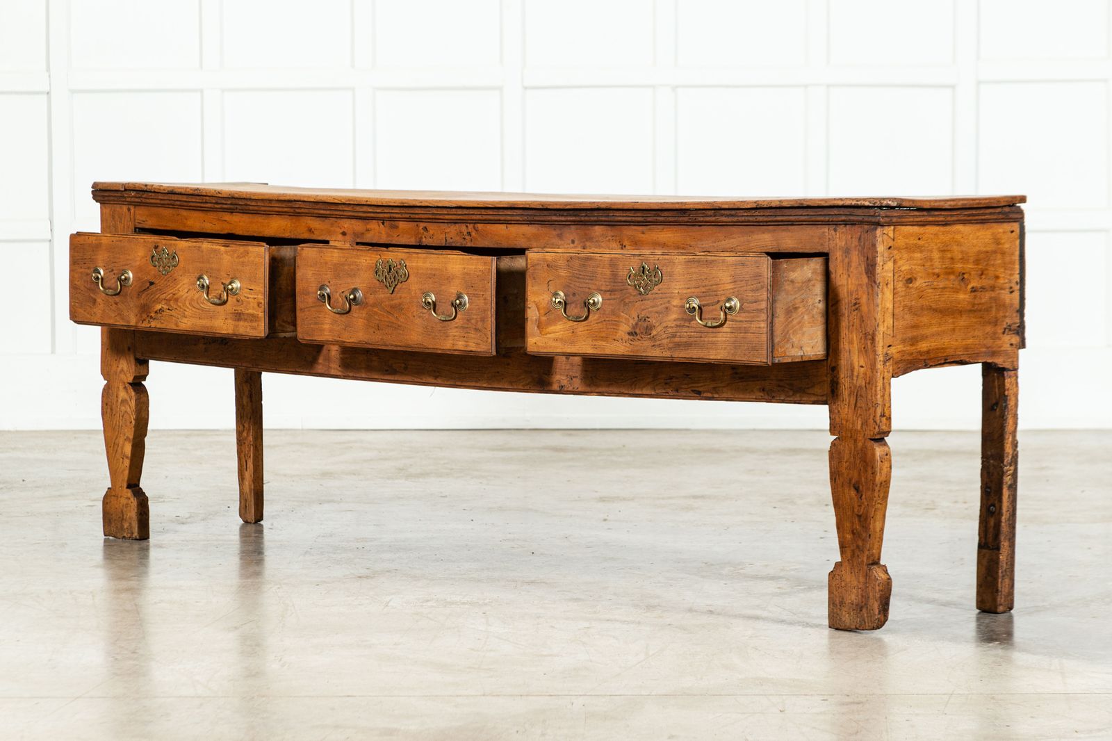 Large English 18thc Vernacular Elm Dresser Base photo 5693.0