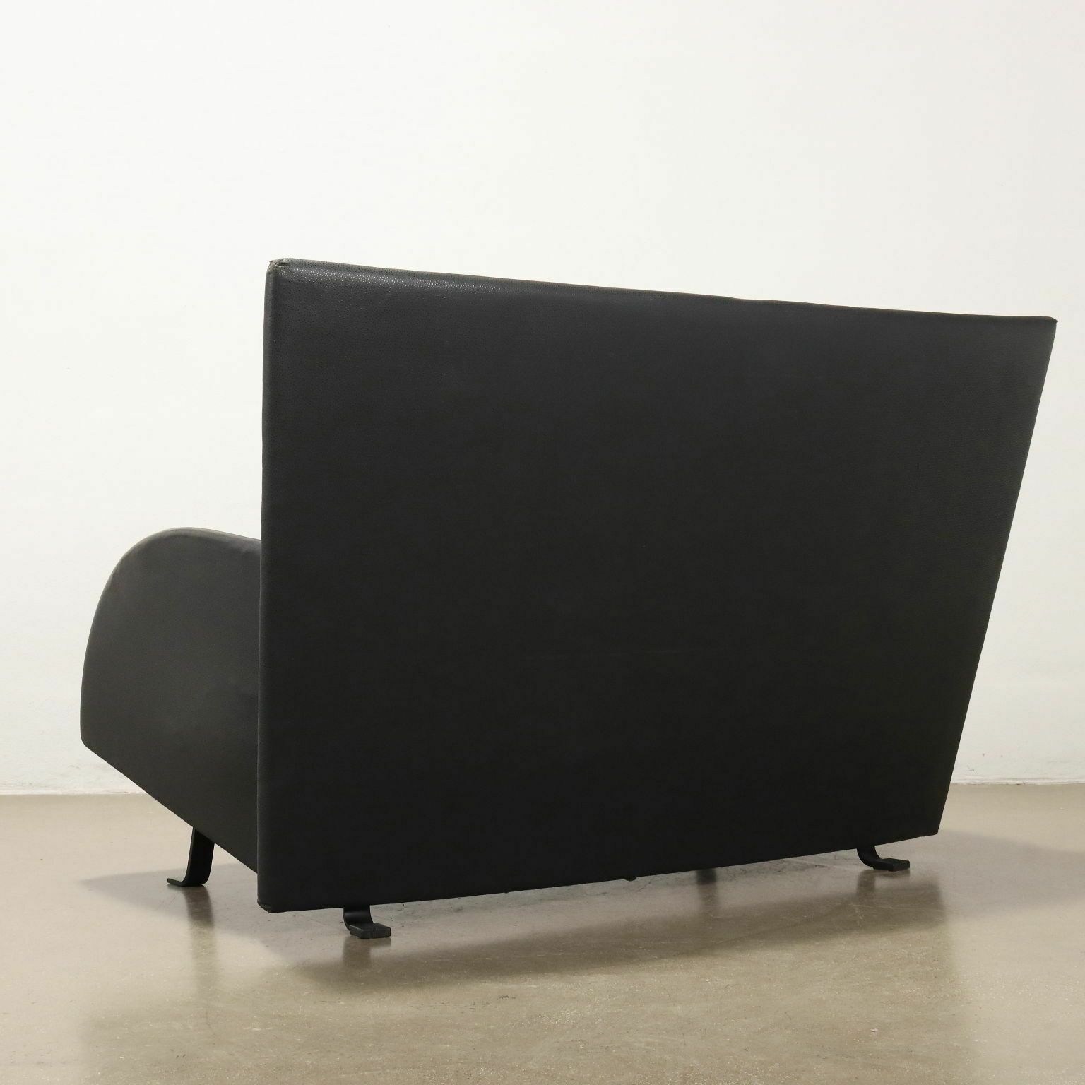 photo furniture Vintage 1980s Sofa Velvet Leatherette With Pillowcases Italy