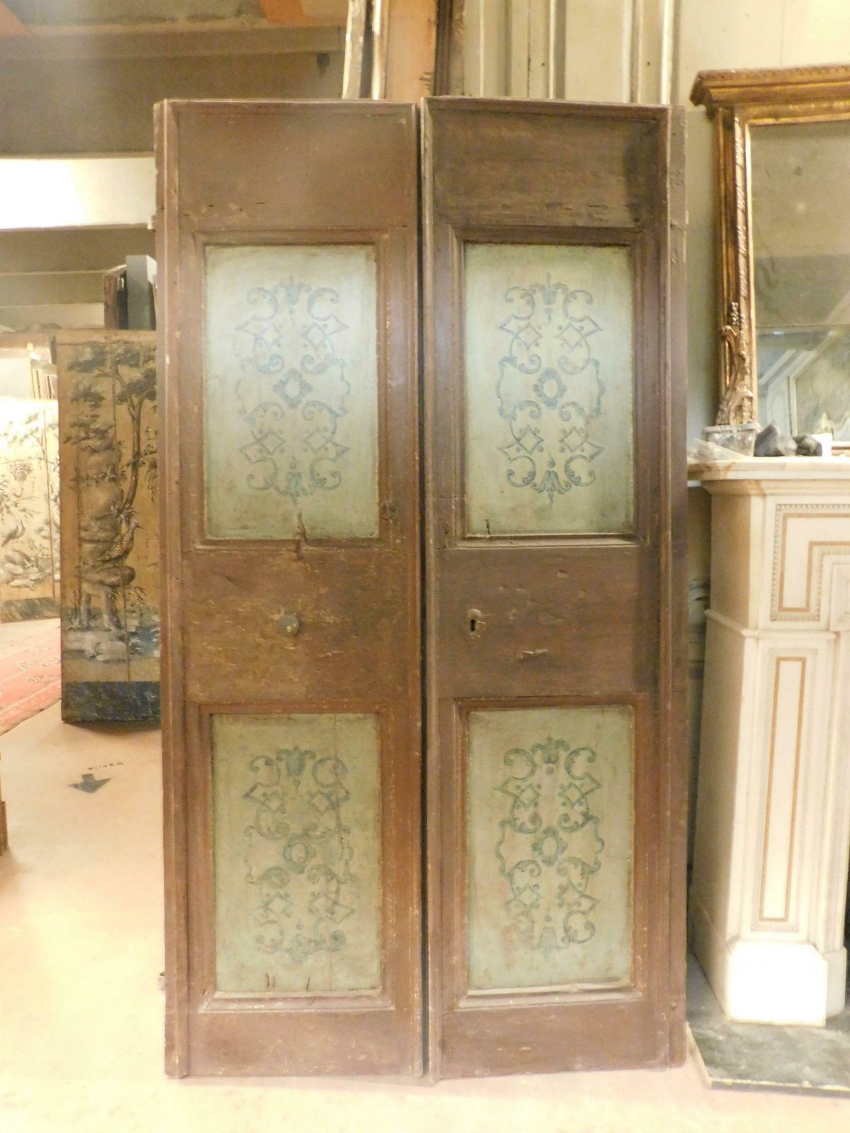 Home Fixtures Interior Double Door, Lacquered And Painted, Umbria (Italy) photo