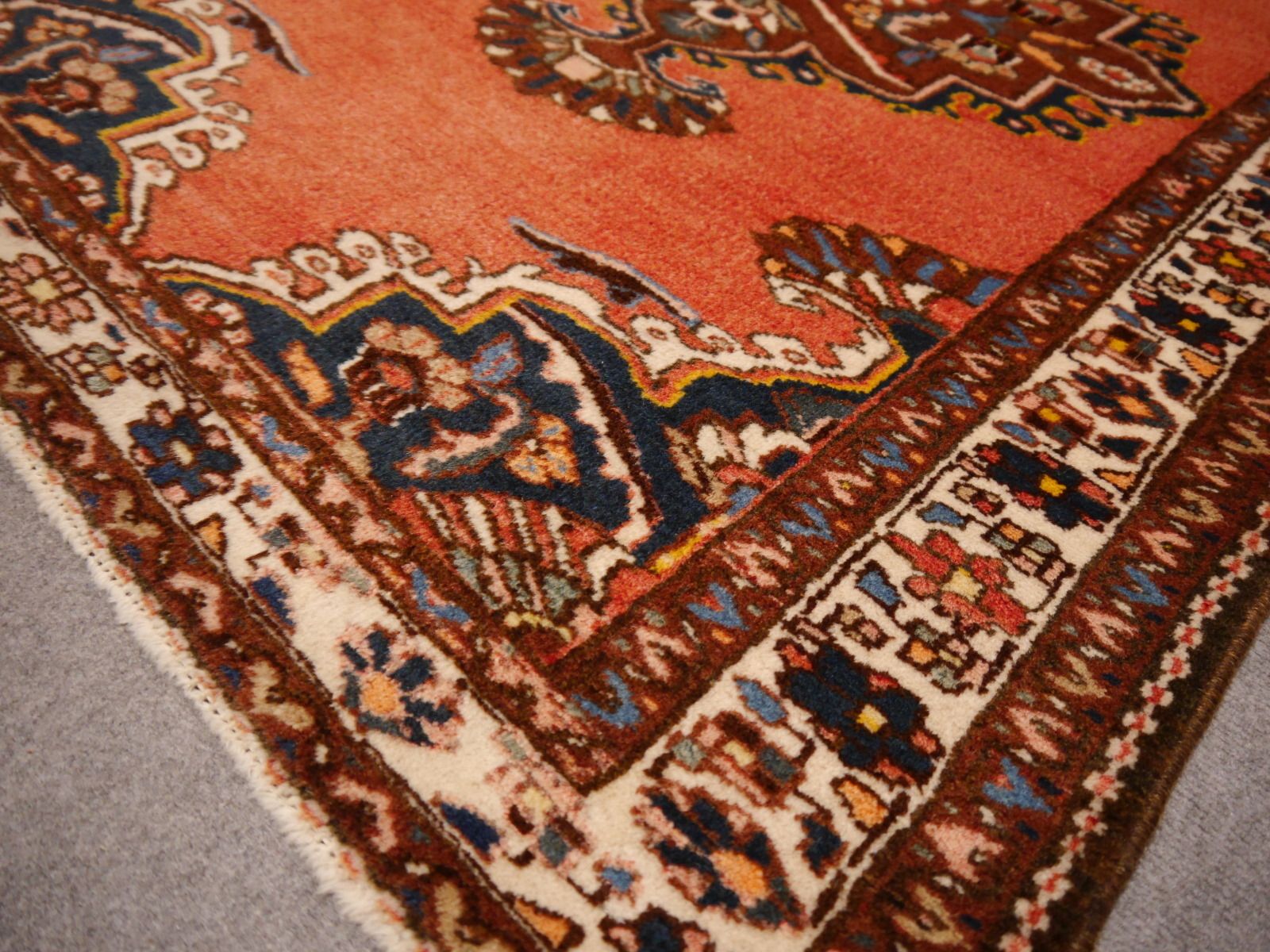 Vintage Tafresh Rug Hand Knotted Wool 5 X 3.5 Ft 150 X 104 Cm photo 498.0