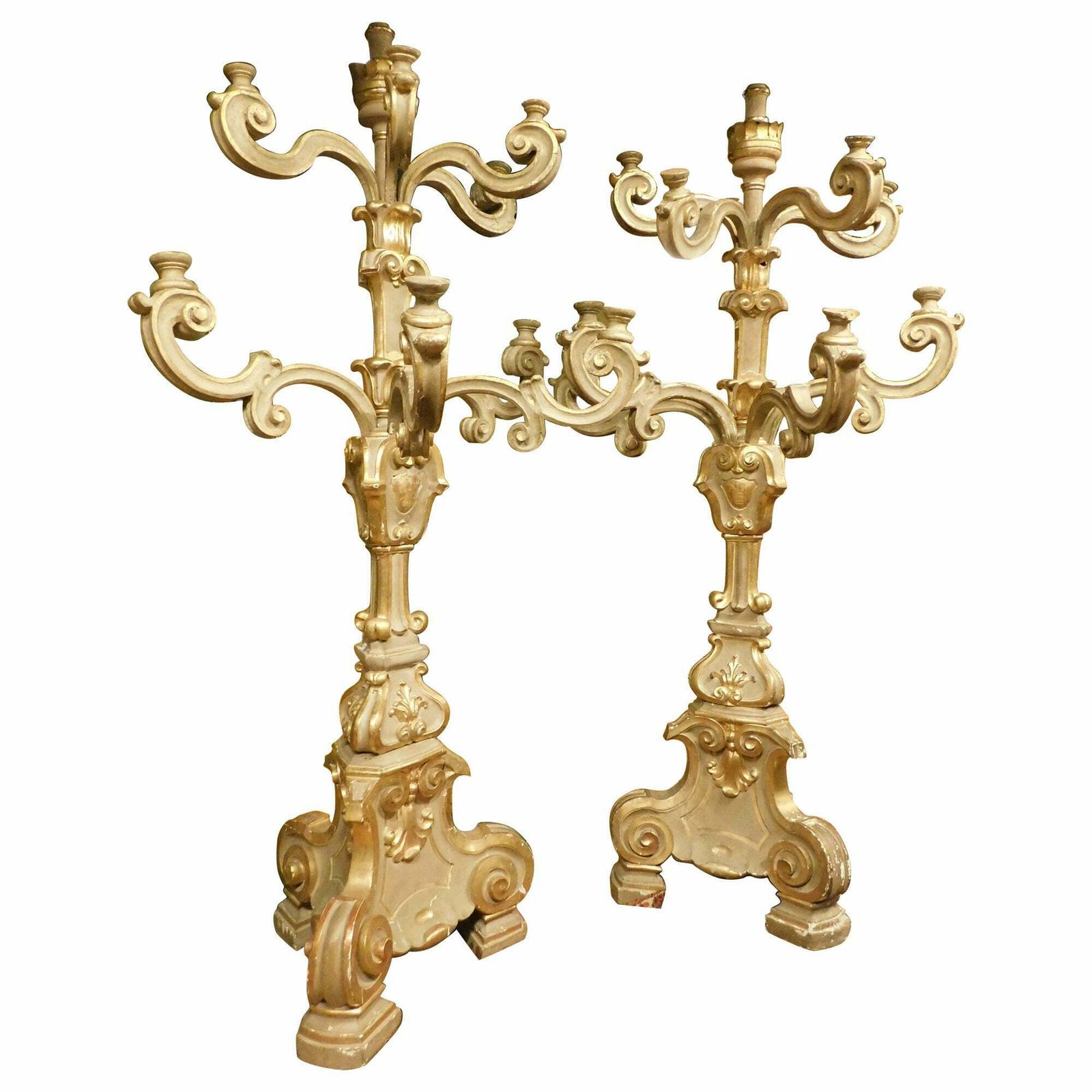 Antique Pair Of Big Gilded And Carved Wooden Candlesticks, Florence (Italy) photo vinterior
