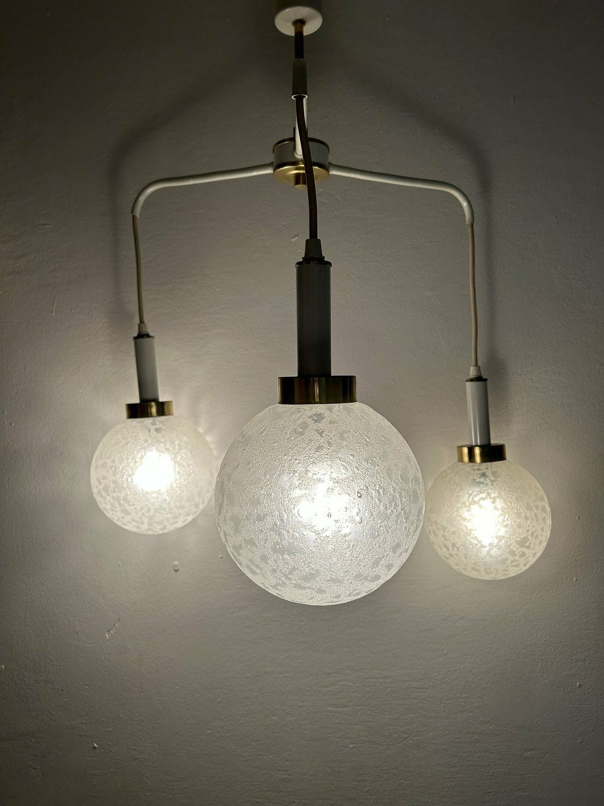 Vintage Pendant Lamp Glass Bowls / White Cascading Chandelier / Mid Century Modern 3 Light Bubble Globe Lamp photo furniture