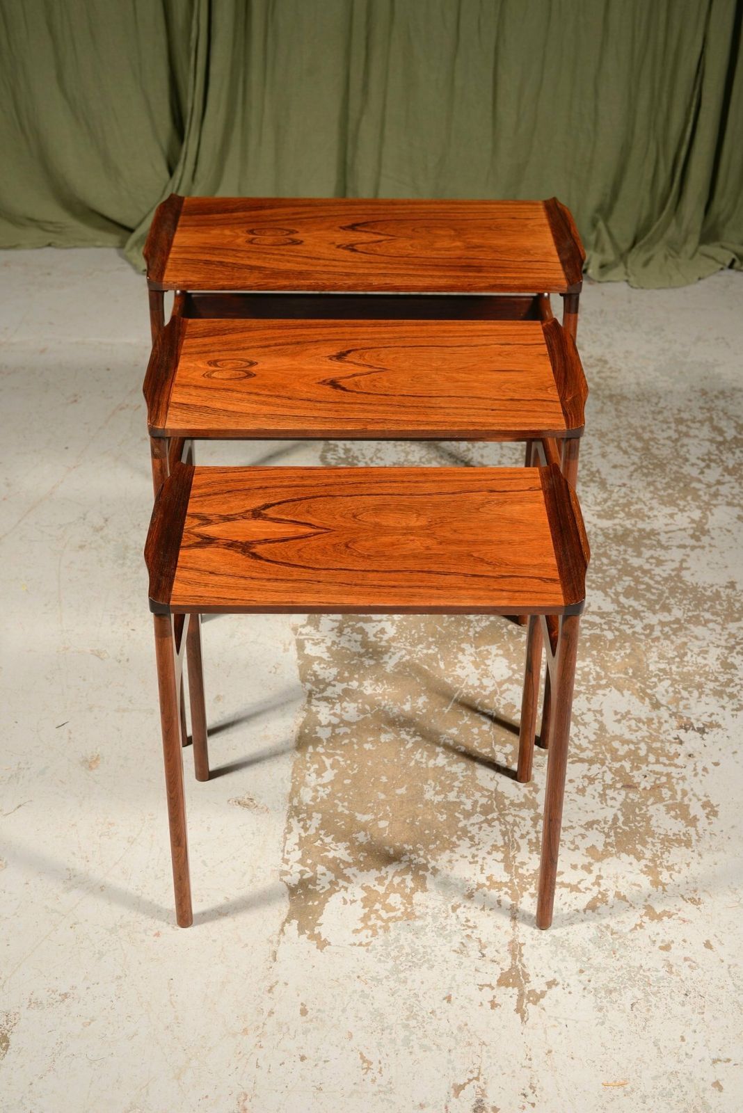 A Mid Century Nest Of Three Rosewood Tables By Domus Danica For Heltborg Møbler   C.1960 photo vintage