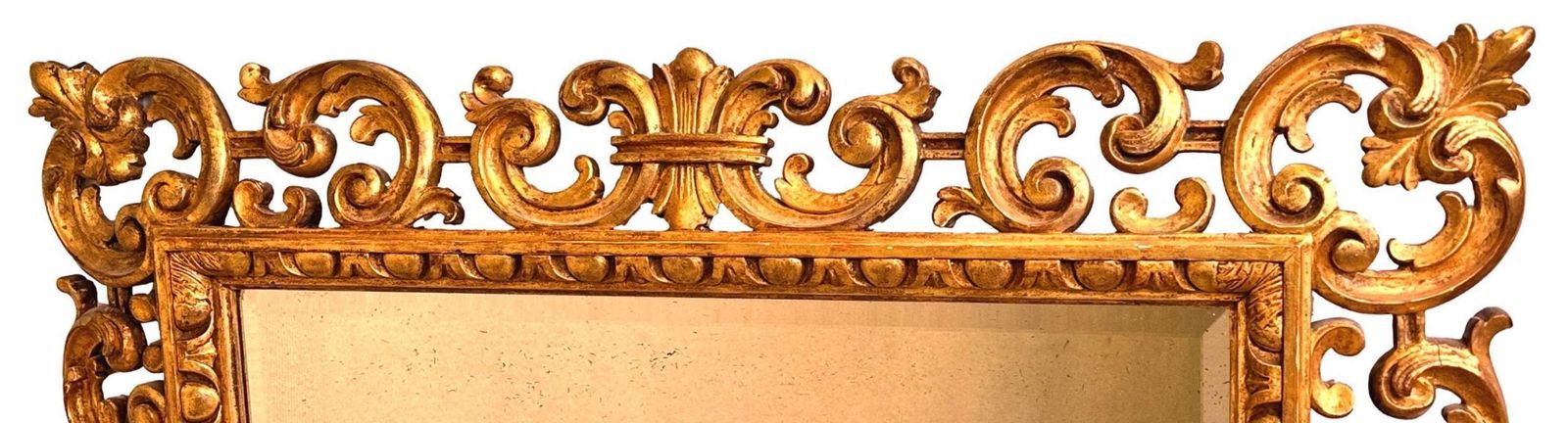 photo furniture 18th Century Florentine Gilt Mirror (Italy, Circa 1780)