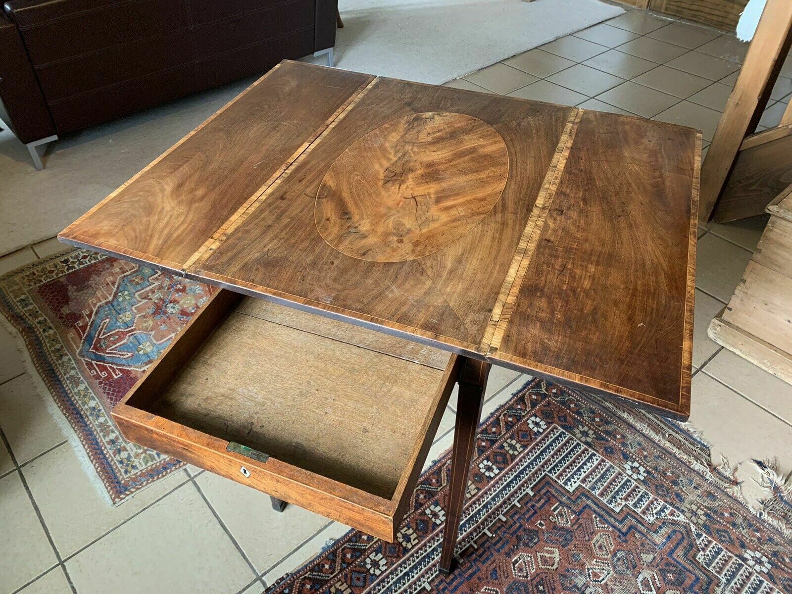 A Fine Georgian Mahogany Pembroke Table photo Furniture