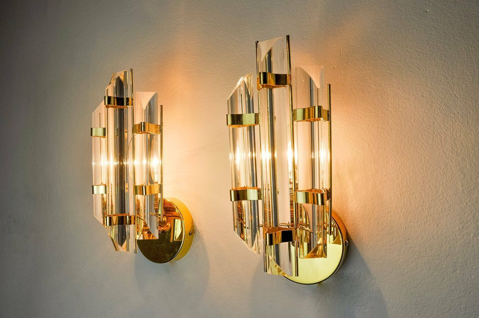 Pair Of Venini Wall Lights, Triedri Glass, Murano, Italy 1970 photo 1430.0