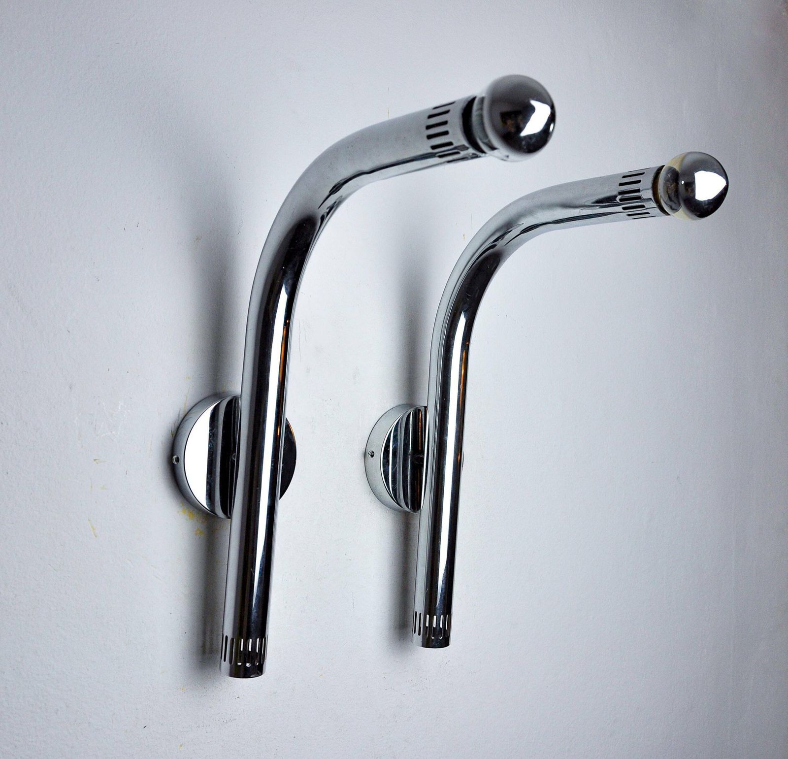 Pair Of Space Age Tubular Wall Lights, Chrome Plated Metal, Italy, 1970 photo 1503.0