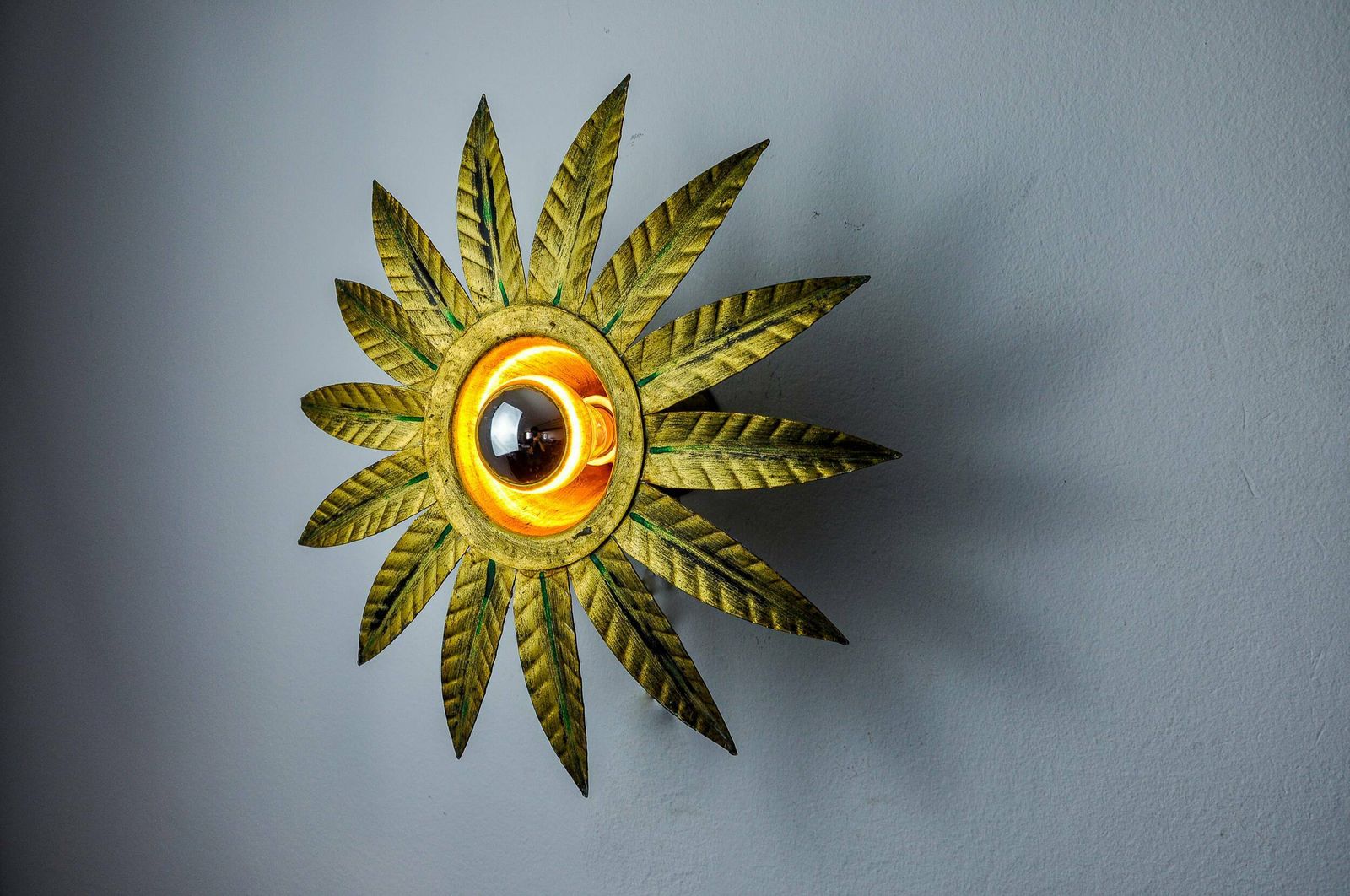 Brutalist Sun Wall Lamp In Gilded Metal With Gold Leaf, Italy, 1970 photo furniture