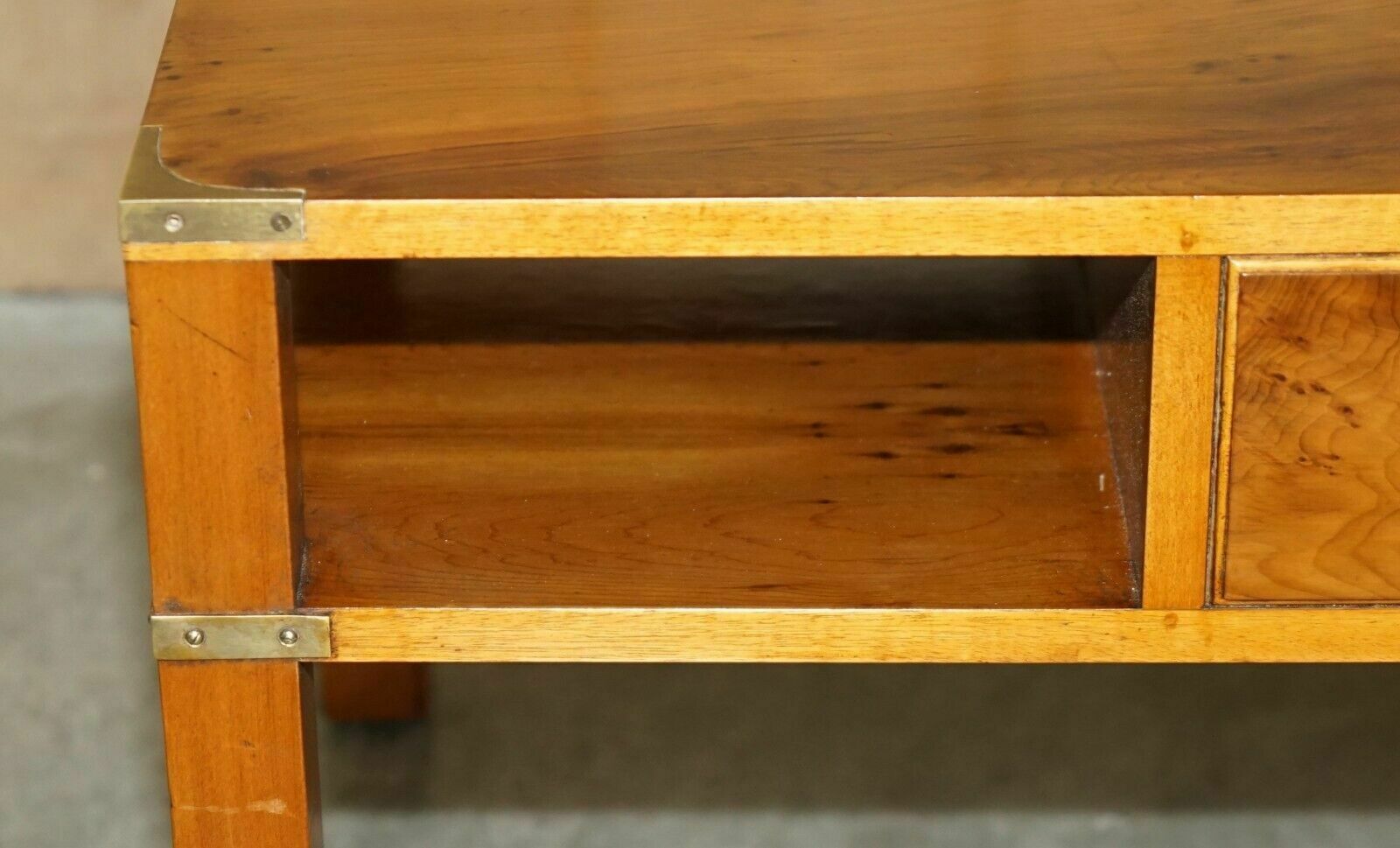 photo vintage Fully Restored French Polished Burr Yew Wood Military Campaign Coffee Table